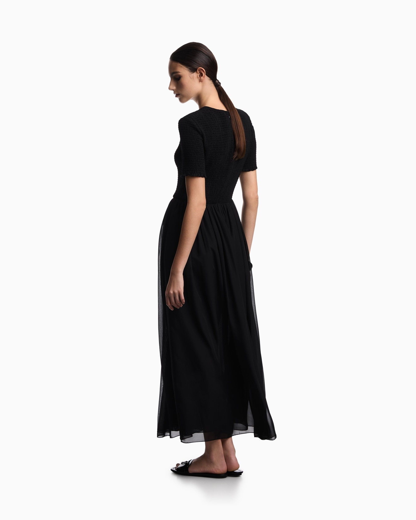 Long dress in techno georgette Slide 2