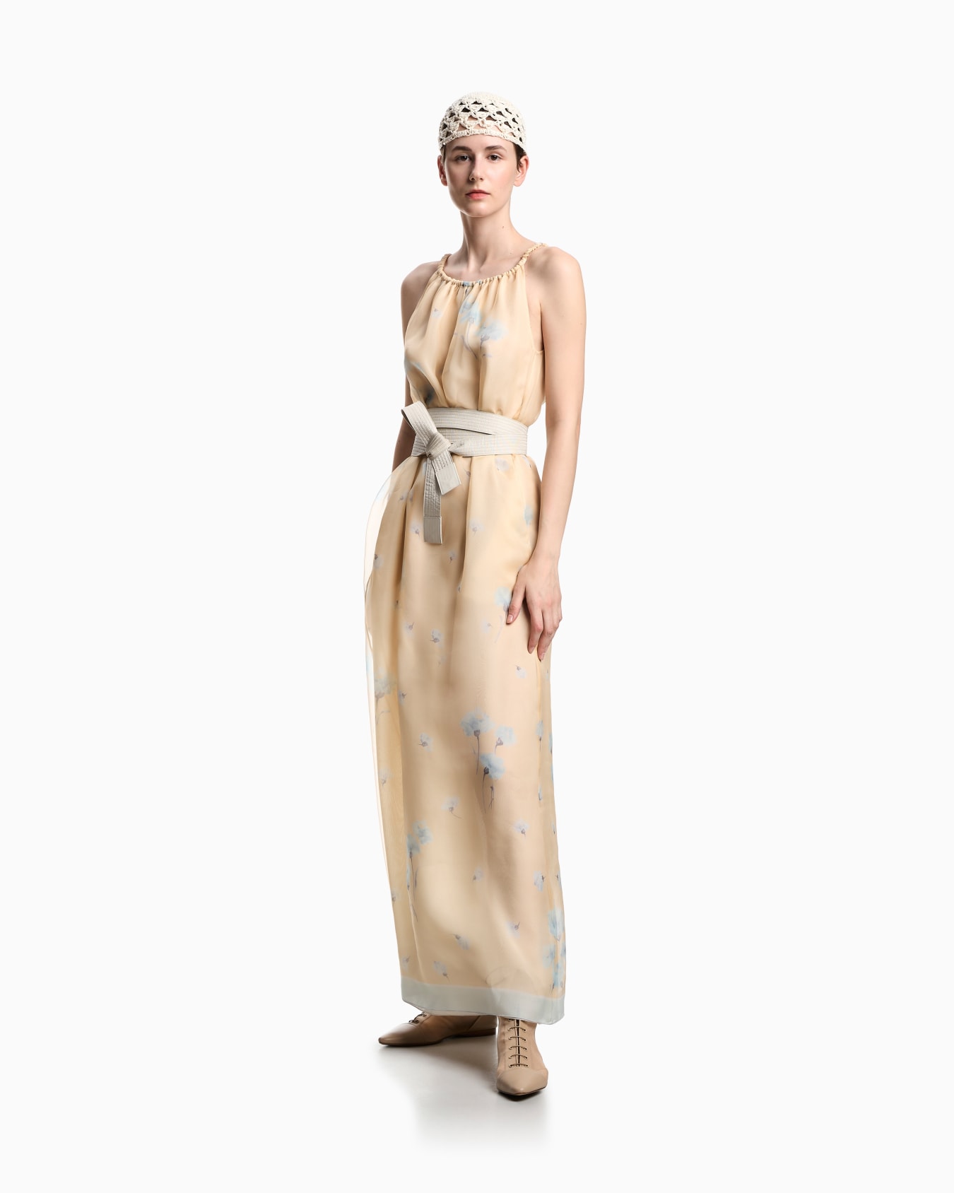 Long dress in silk organza with floral foulard print Slide 2