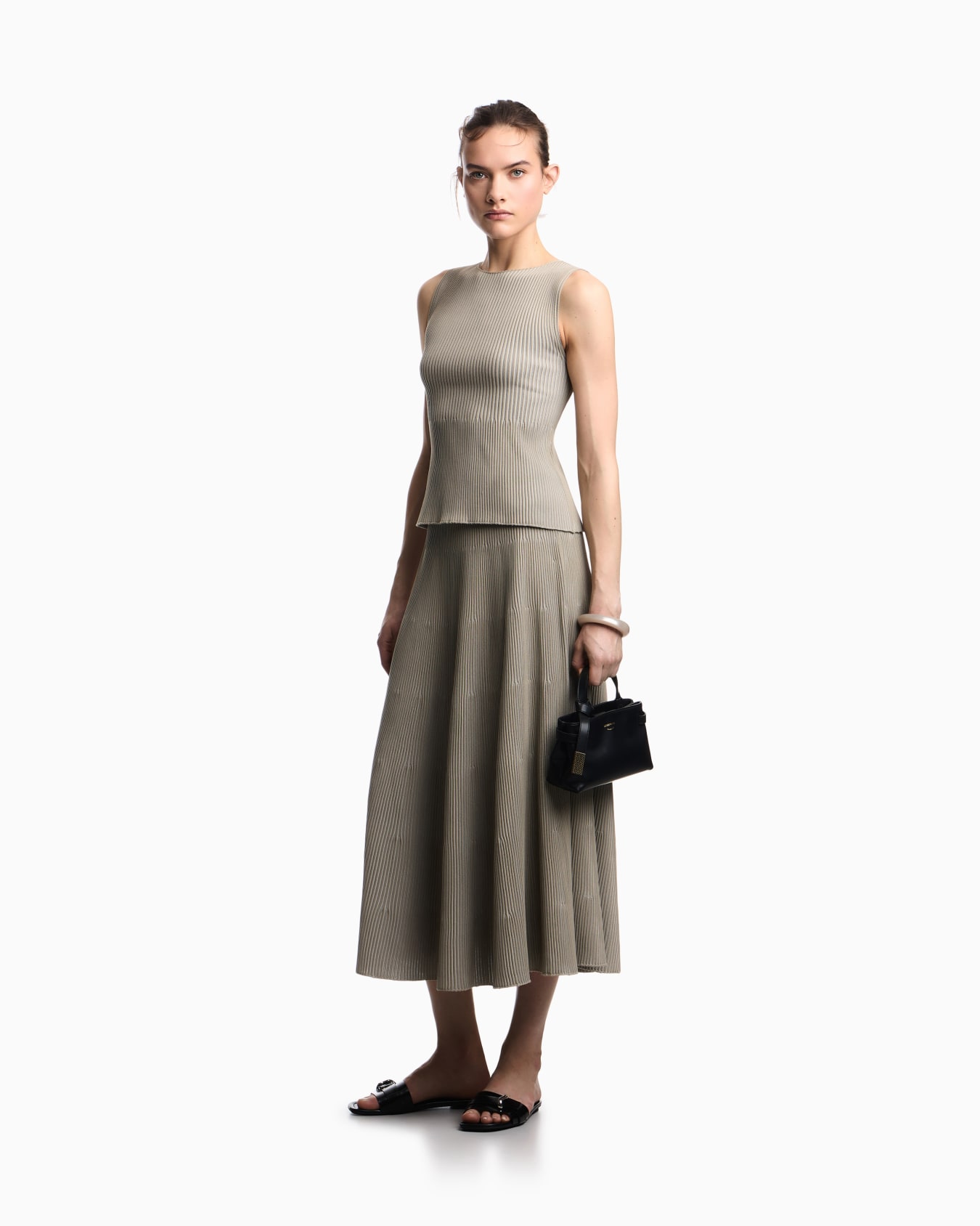 Long skirt in knit with interrib effect Slide 1