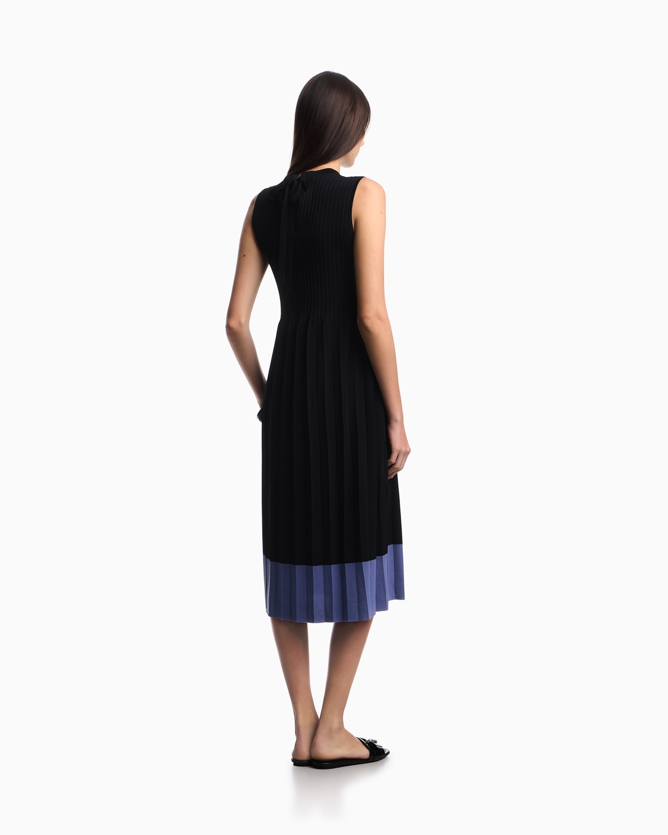 Pleated dress small game of verse Folie 2