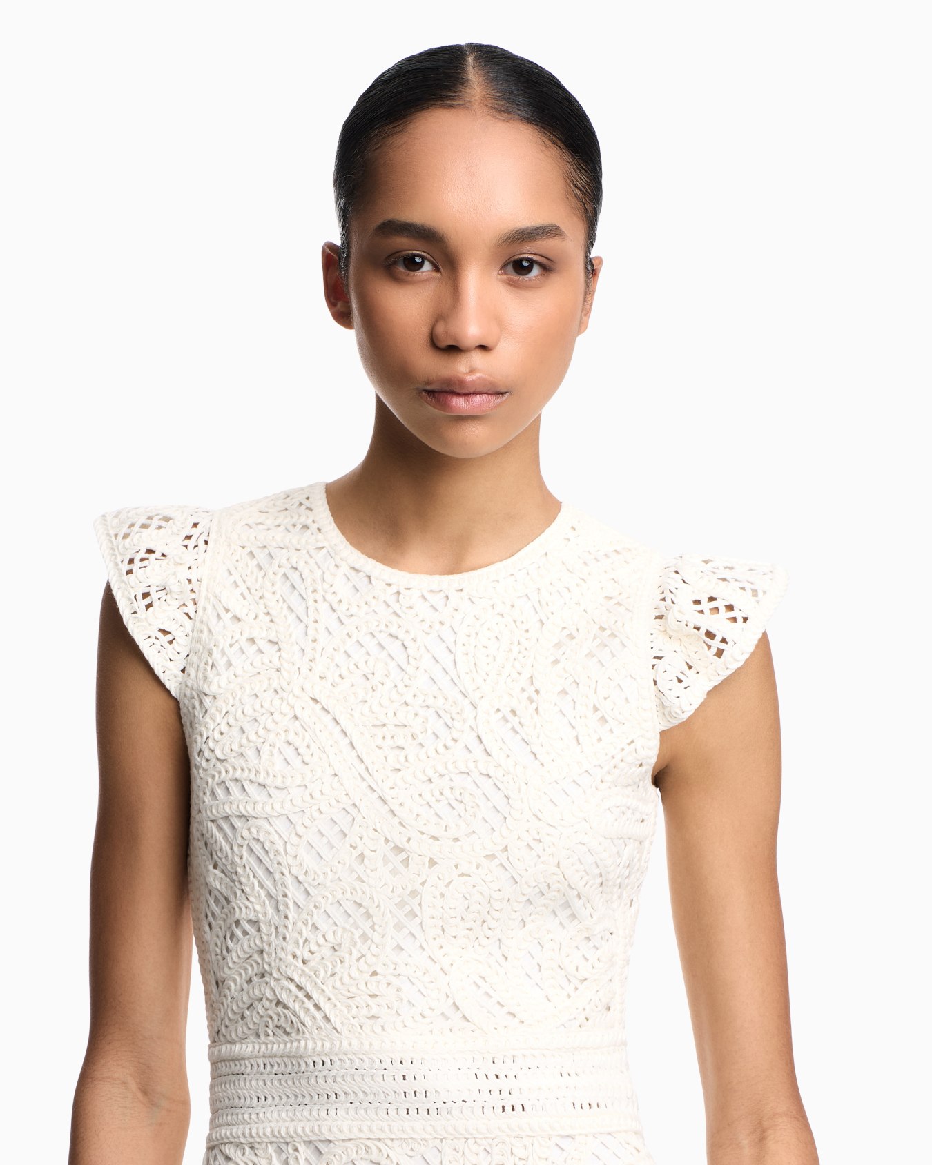 Dress in macramé-effect Cornely embroidered fabric Slide 3