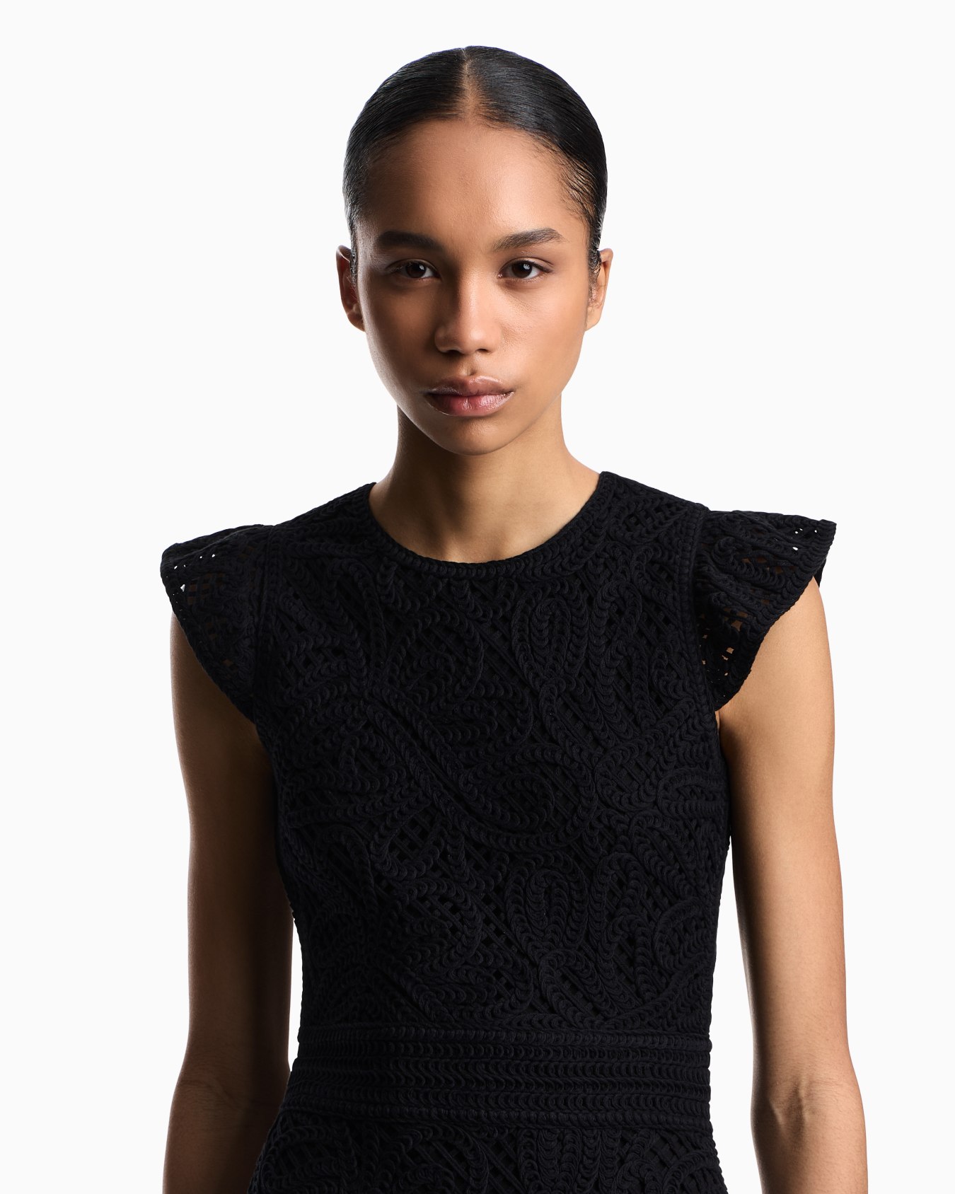 Dress in macramé-effect Cornely embroidered fabric Slide 3