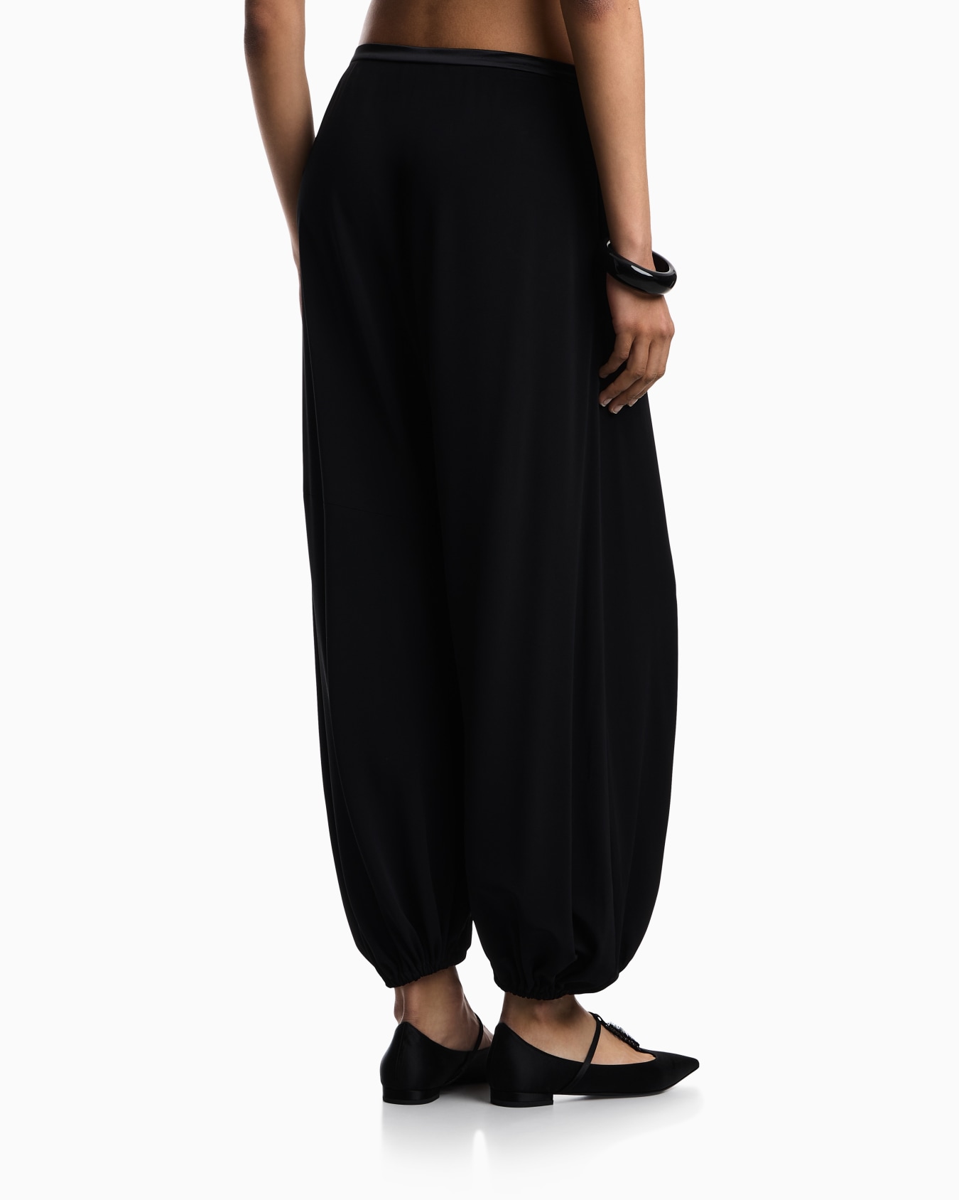 Jodhpurs in stretch viscose with a crêpe feel Slide 3