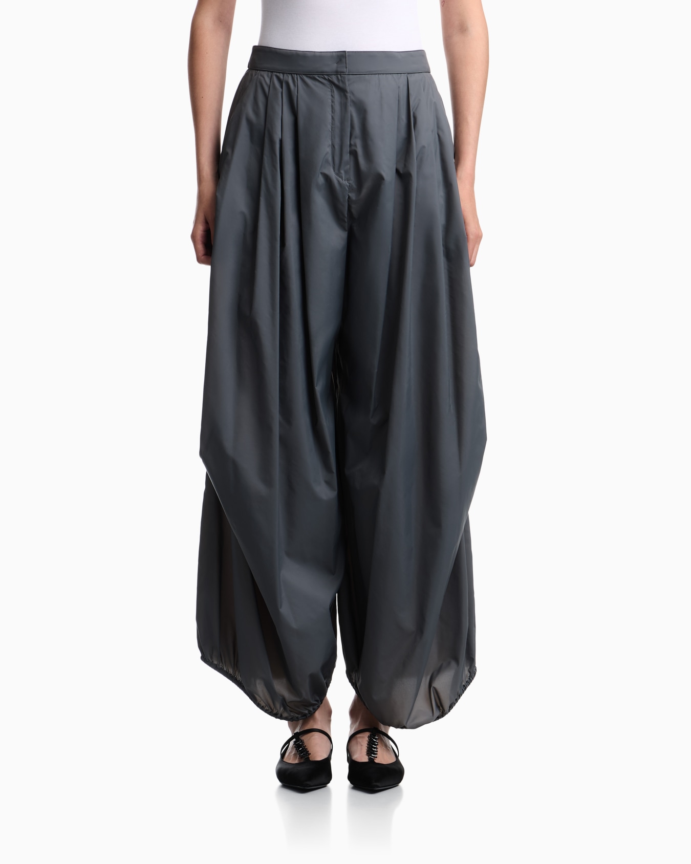 Lightweight nylon wide-leg trousers Slide 3