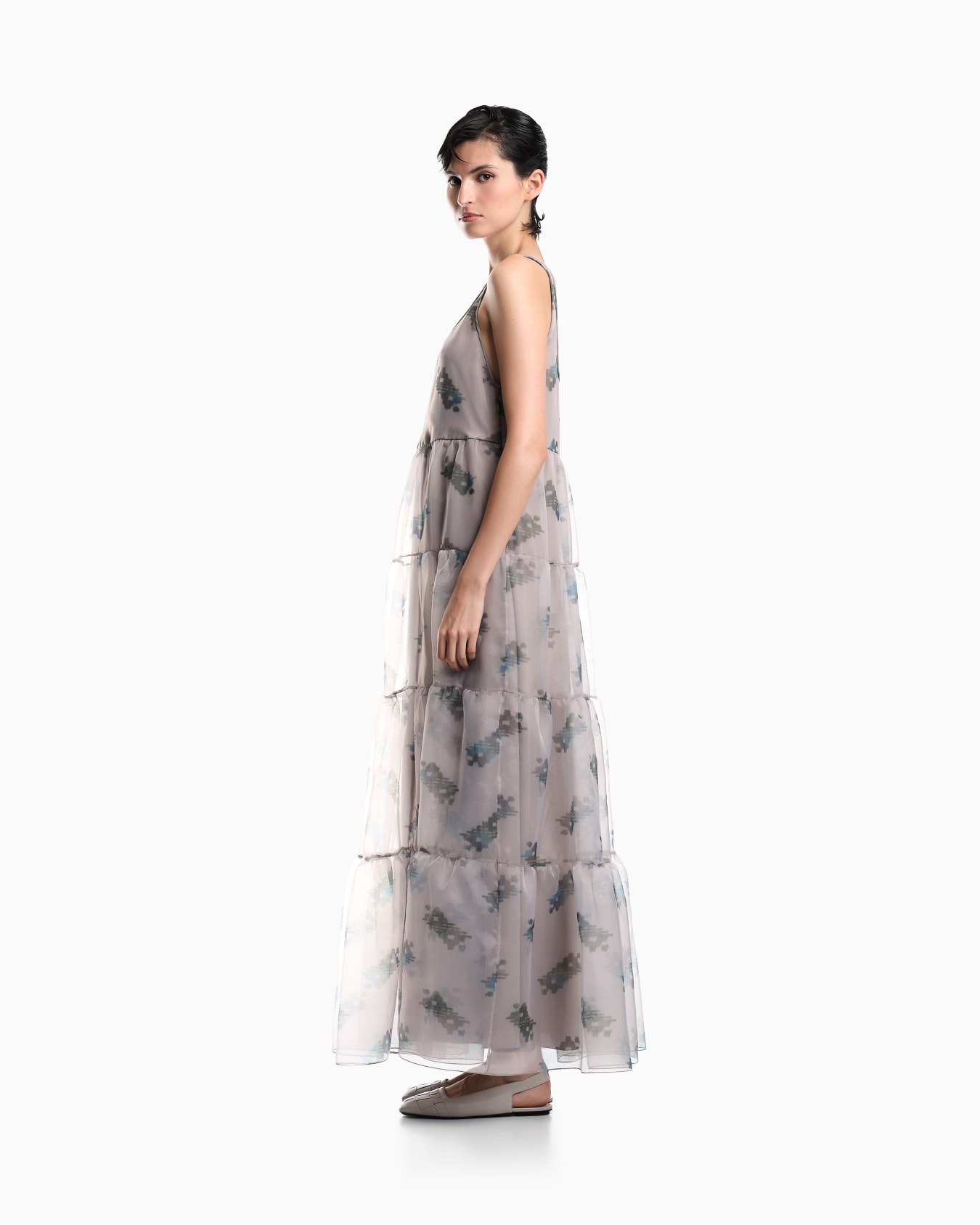 Long flounced dress in technical organza with carpet print Slide 6