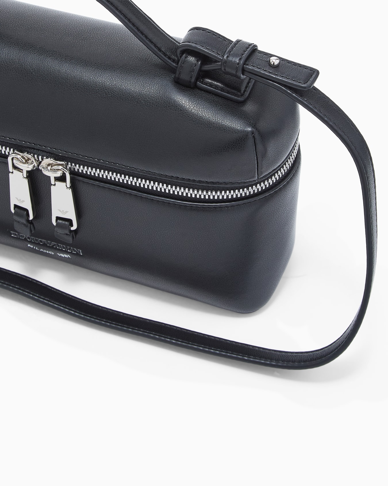 Vanity-Case zum Umhängen aus Nappaleder Folie 4