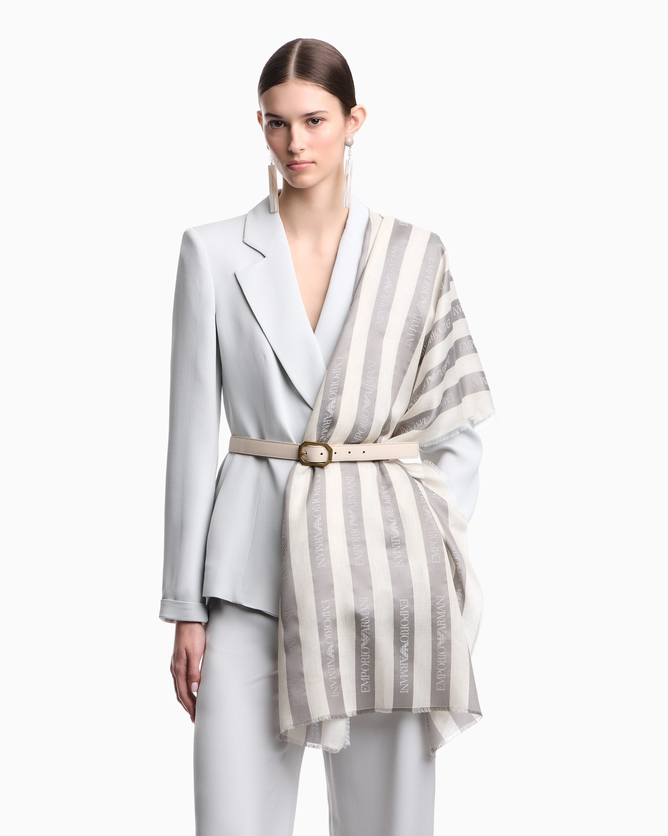 Schal aus Modalmischgebe mit Jacquard-Streifen Folie 2