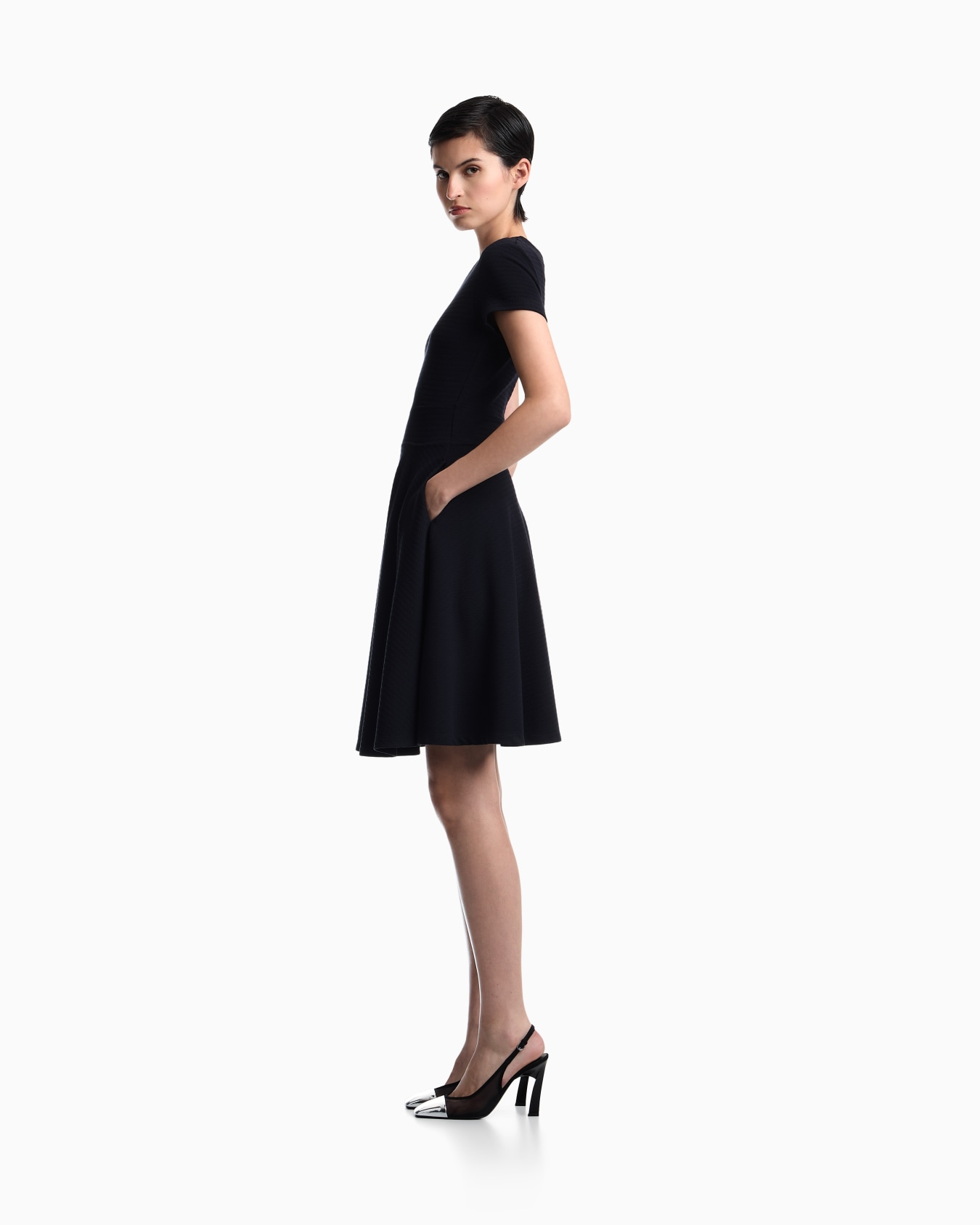 Dress in jersey jacquard with short sleeves and flared skirt Slide 6