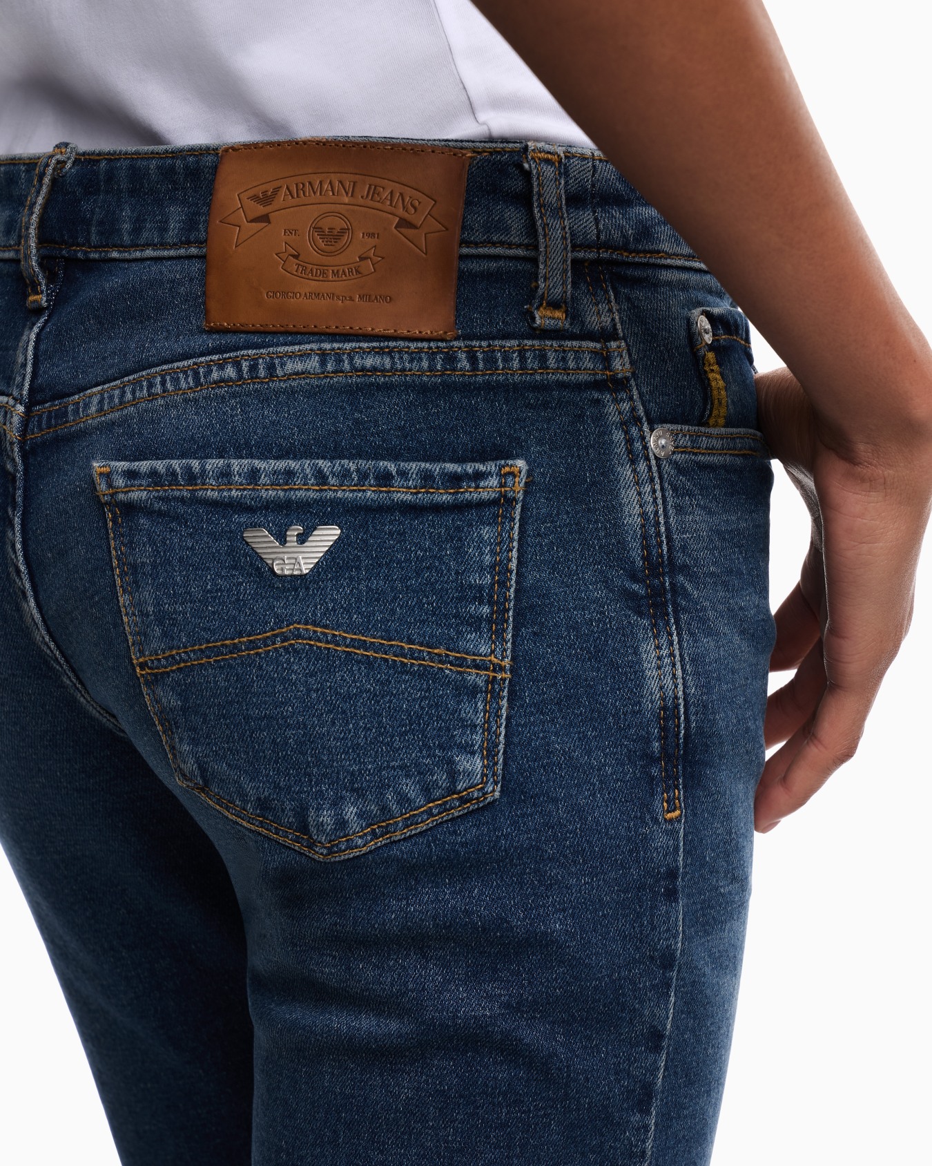 Five-pocket denim trousers Slide 6