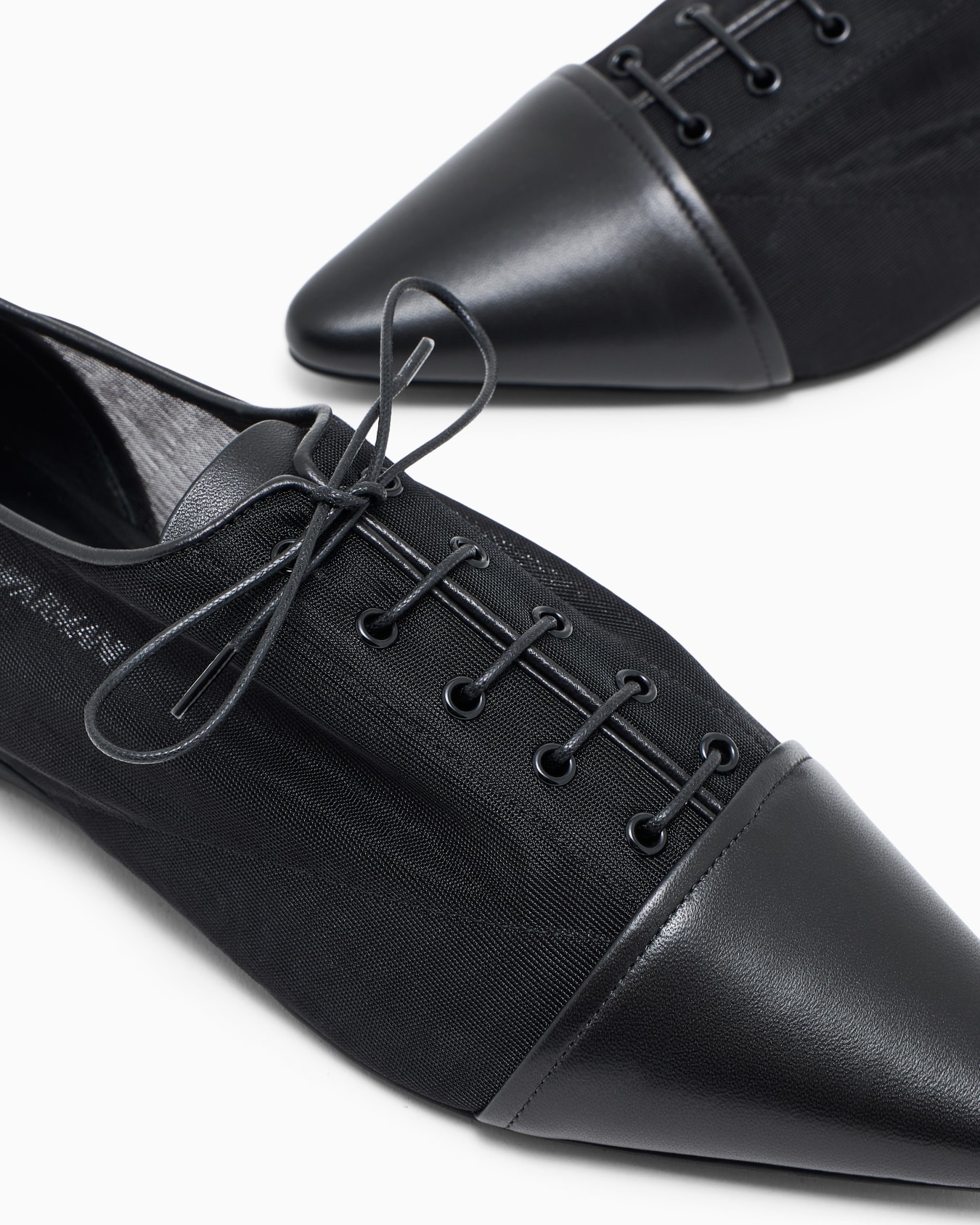 Schnürschuhe aus Mesh mit spitzer Zehenpartie Folie 4