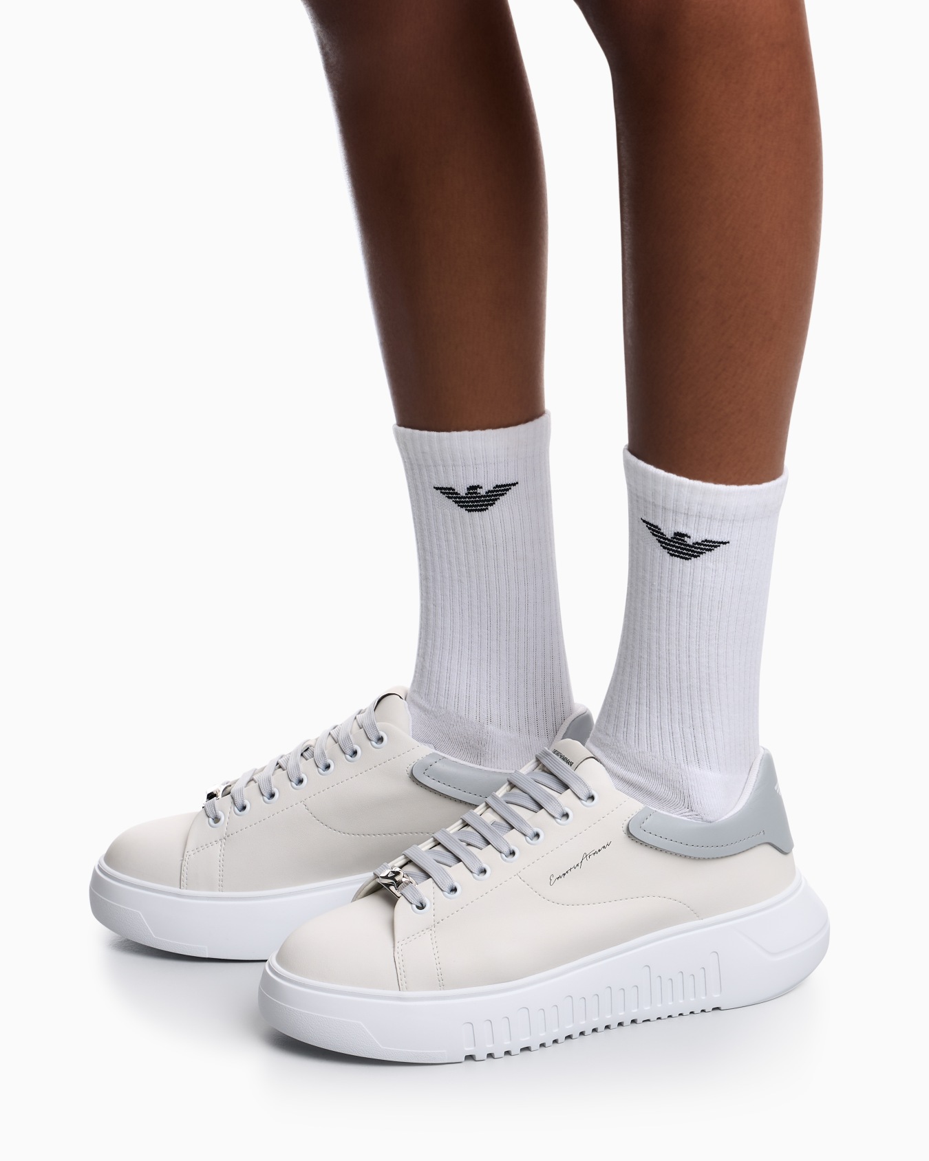 Leather sneakers with signature logo Slide 6