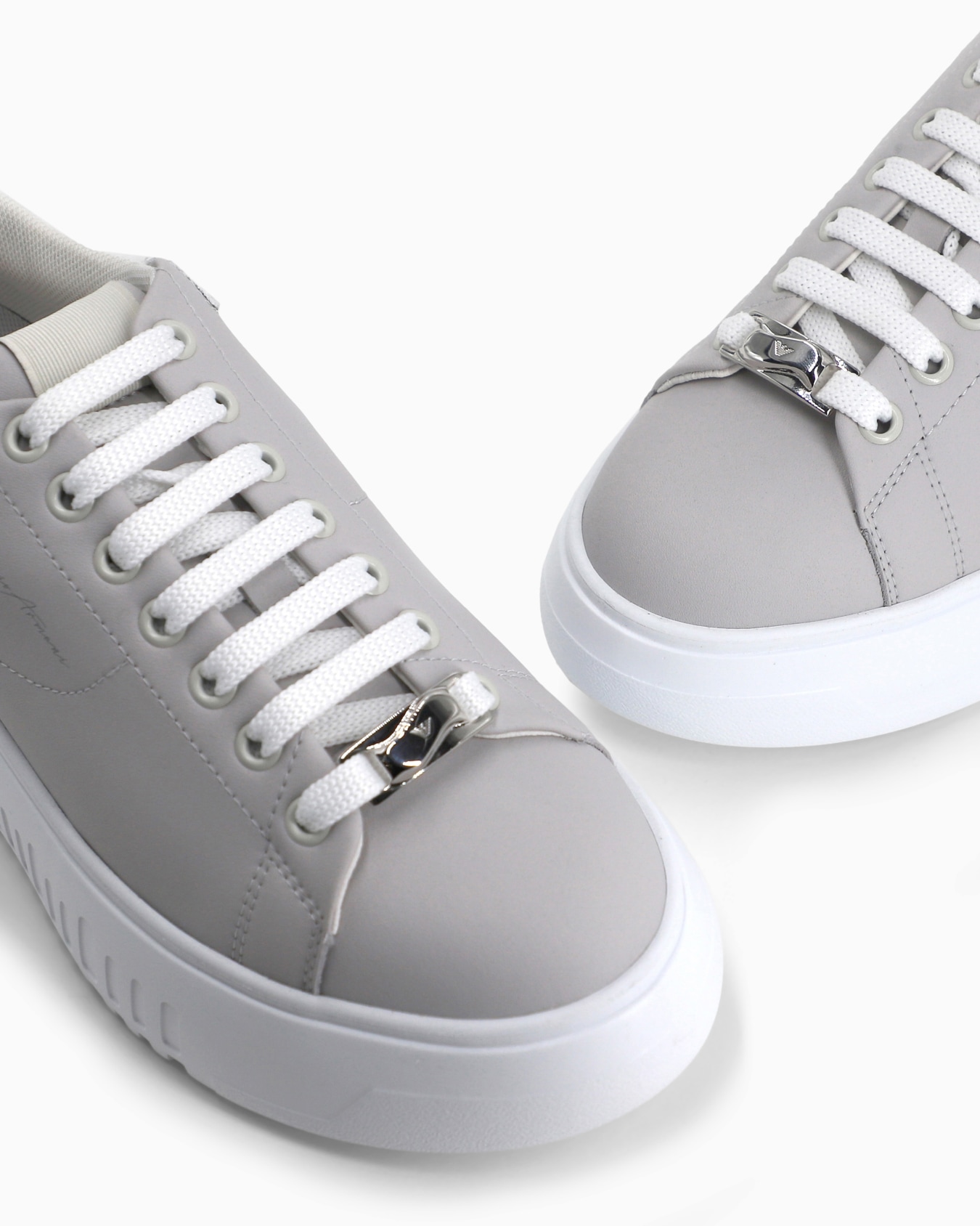 Sneaker Icon aus Glattleder mit einer profilierten Sohle Folie 4