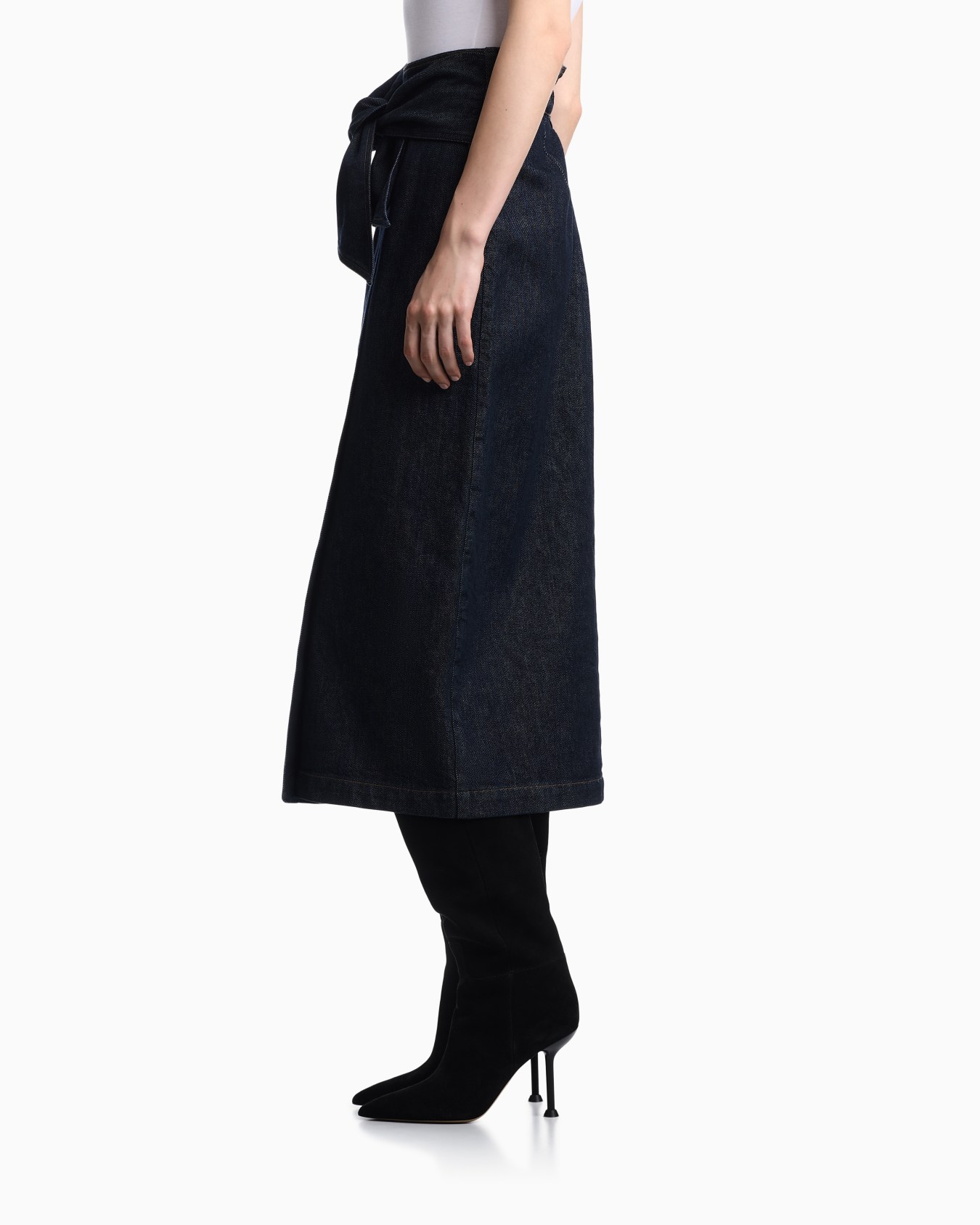 Cotton denim skirt with a wide waistband and self-tie belt Slide 7