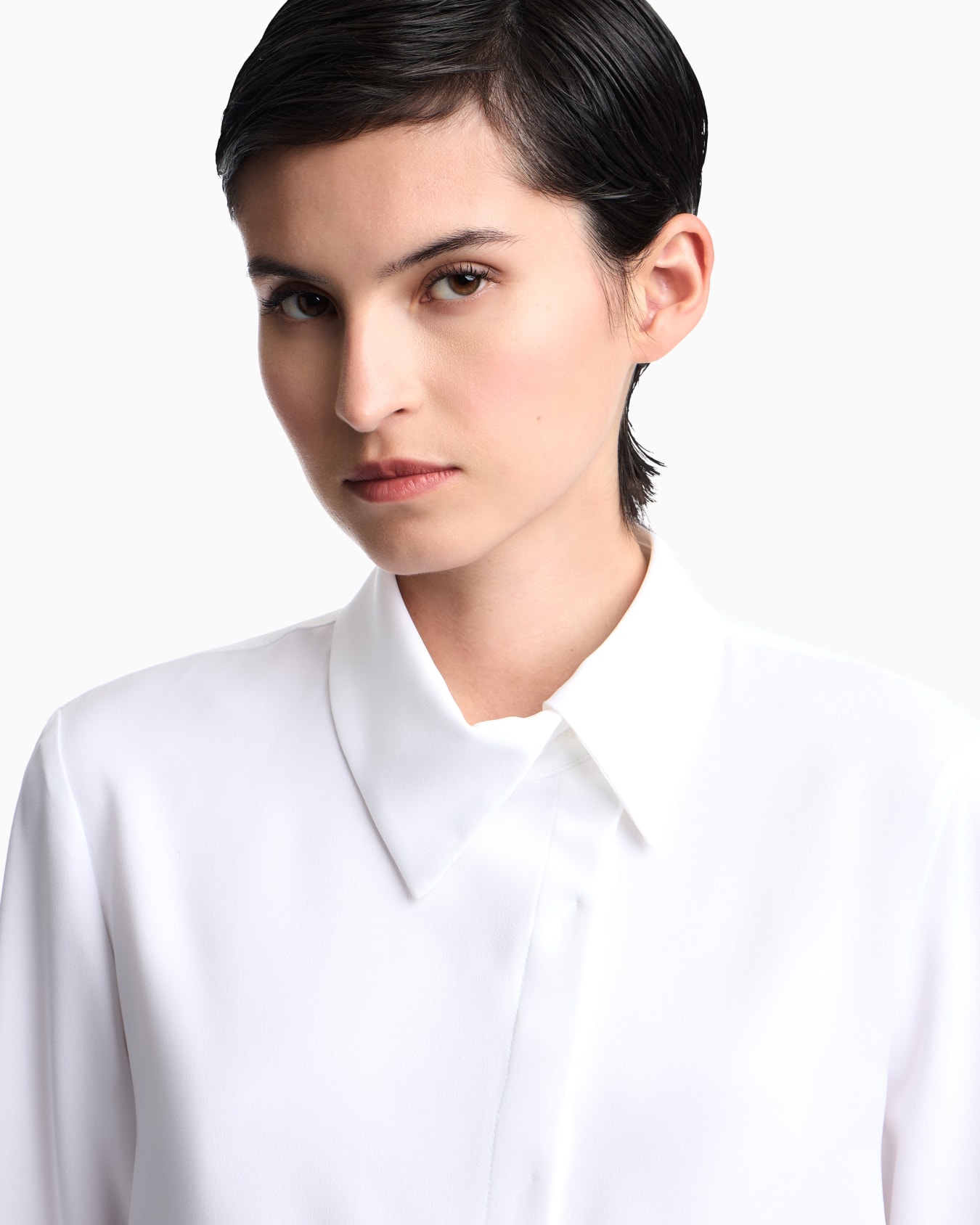 Long-sleeve crepe satin shirt with a hidden button placket Slide 6