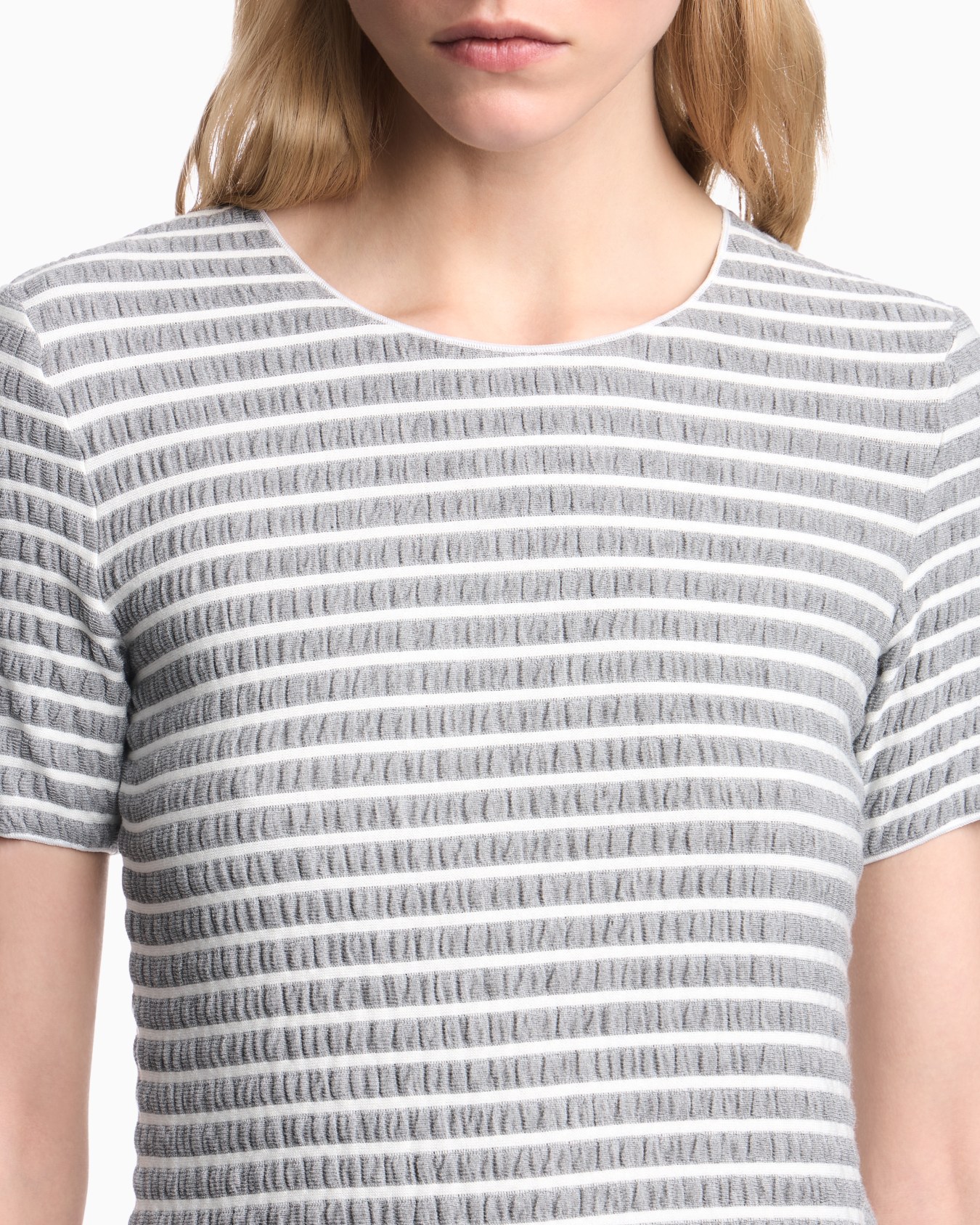 T-shirt à col rond en jersey de viscose à rayures Diapositive 5