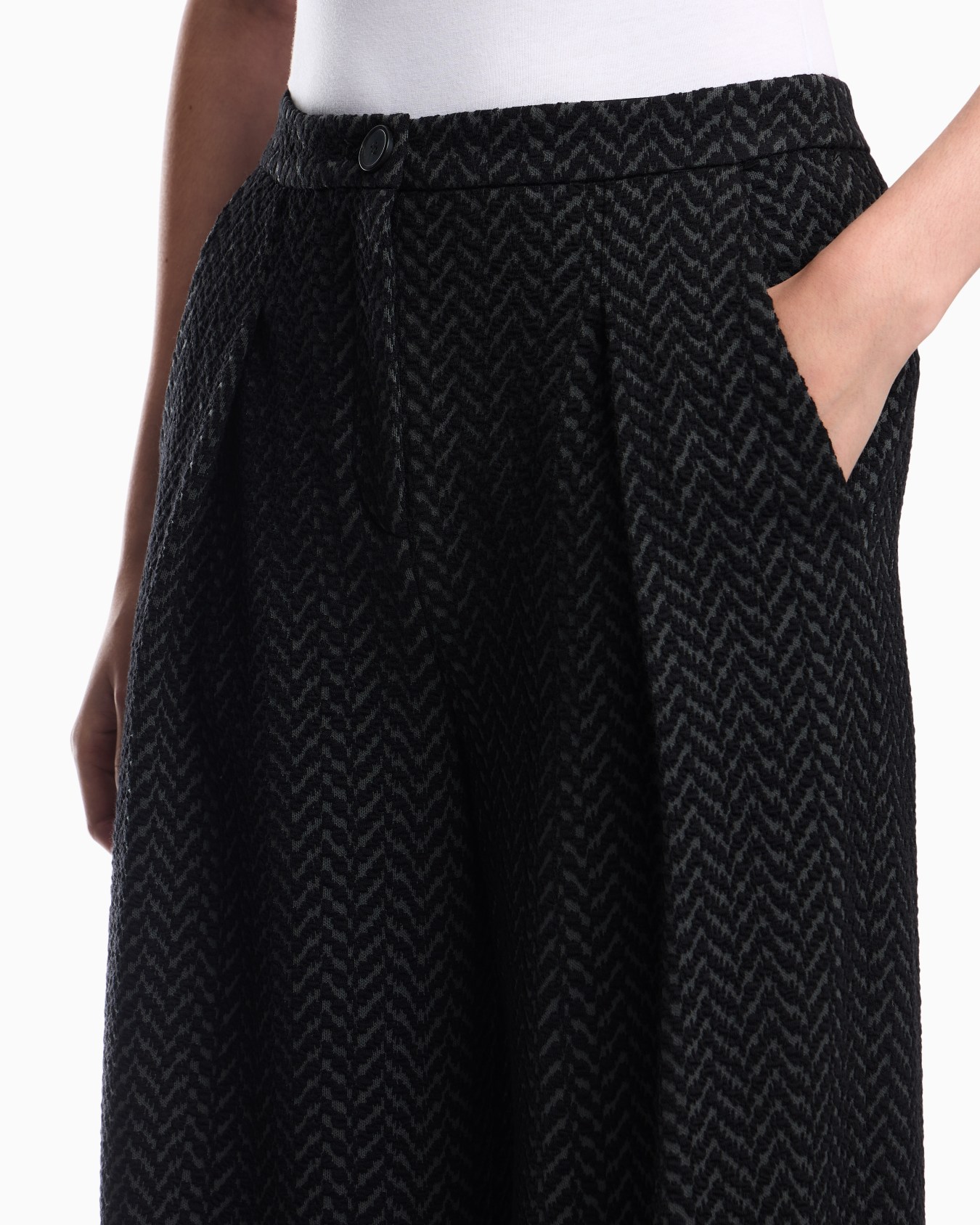 Chevron jacquard jersey pants Signature Capsule Slide 6
