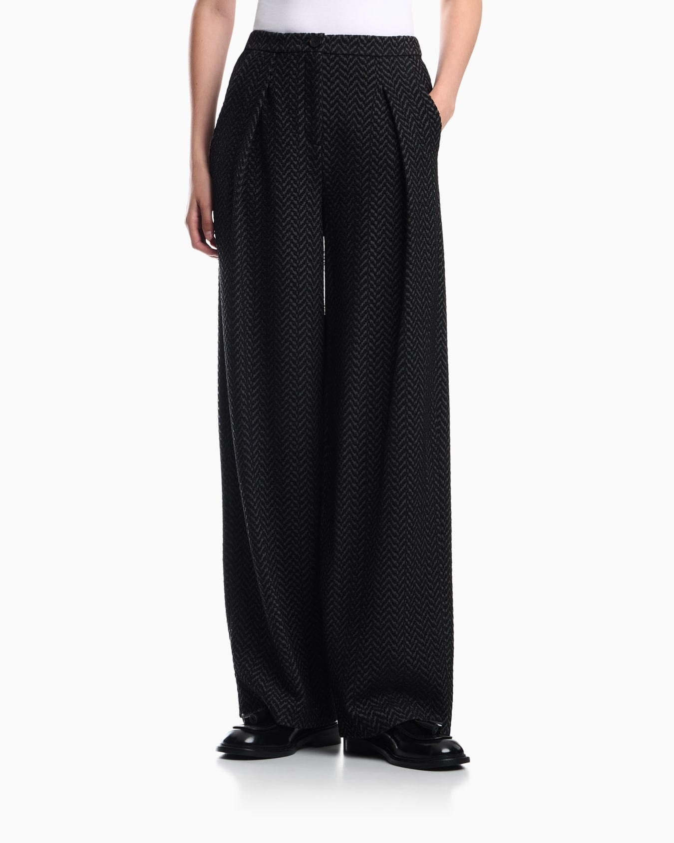 Chevron jacquard jersey pants Signature Capsule Slide 3
