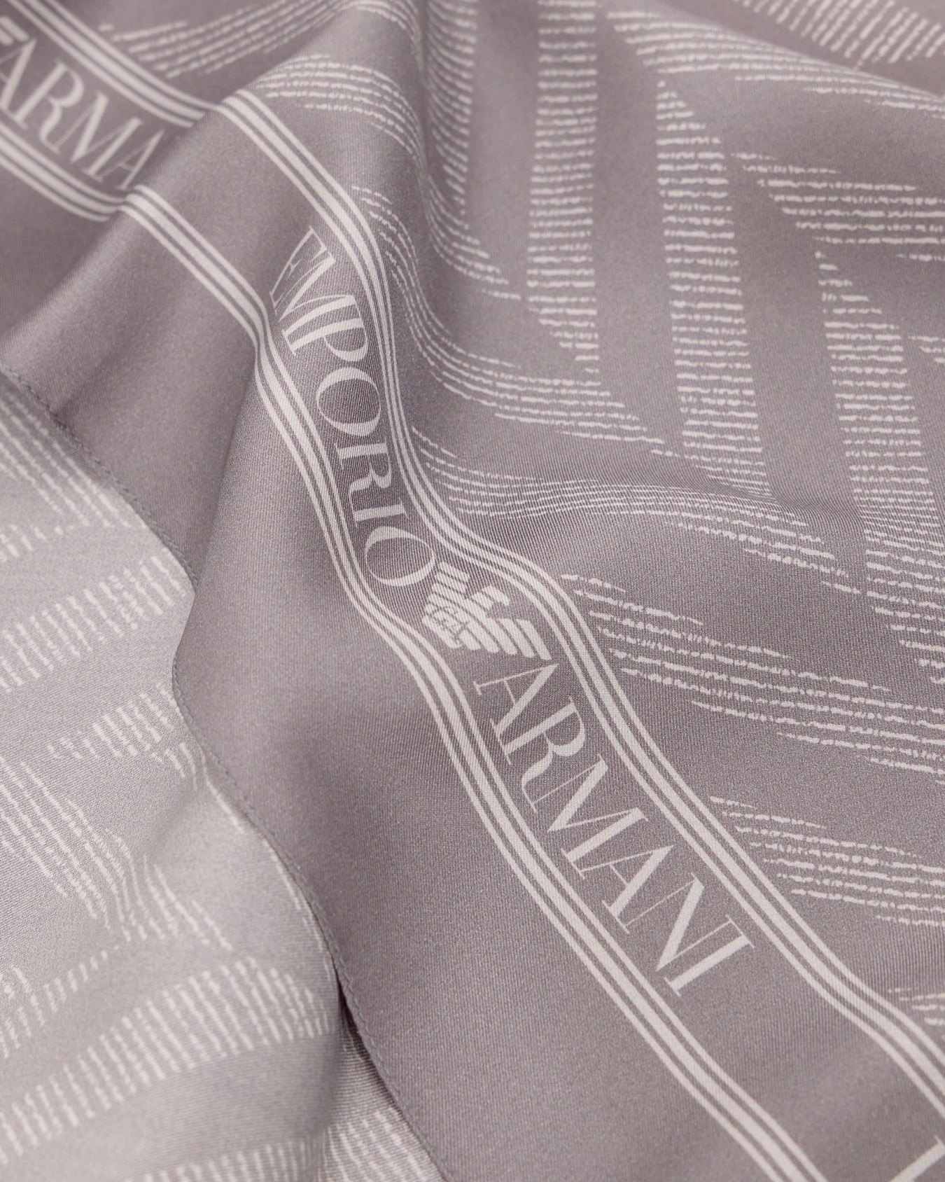 Printed silk twill scarf with a herringbone pattern Slide 1