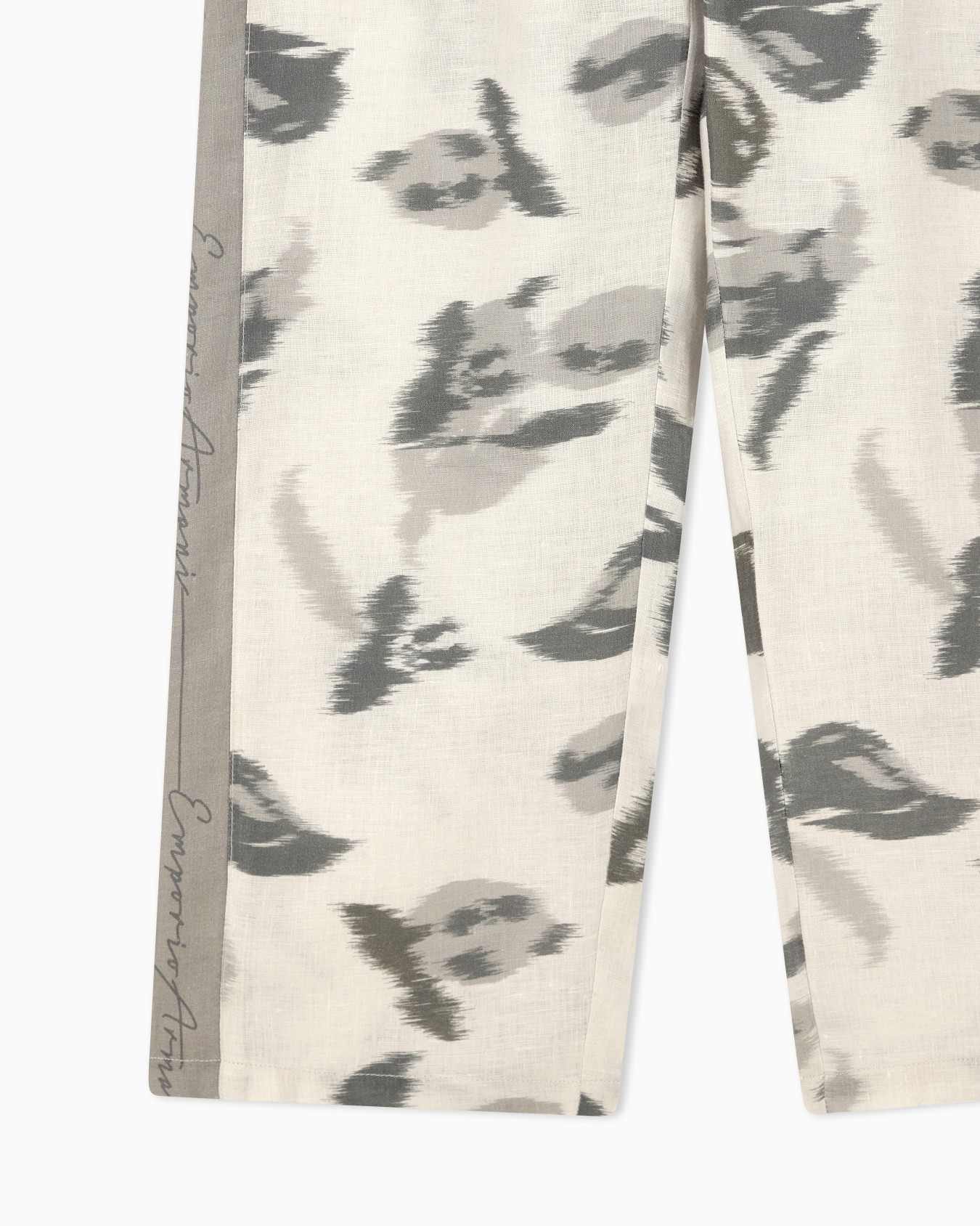 Regular fit linen trousers with chiné flower print Slide 3