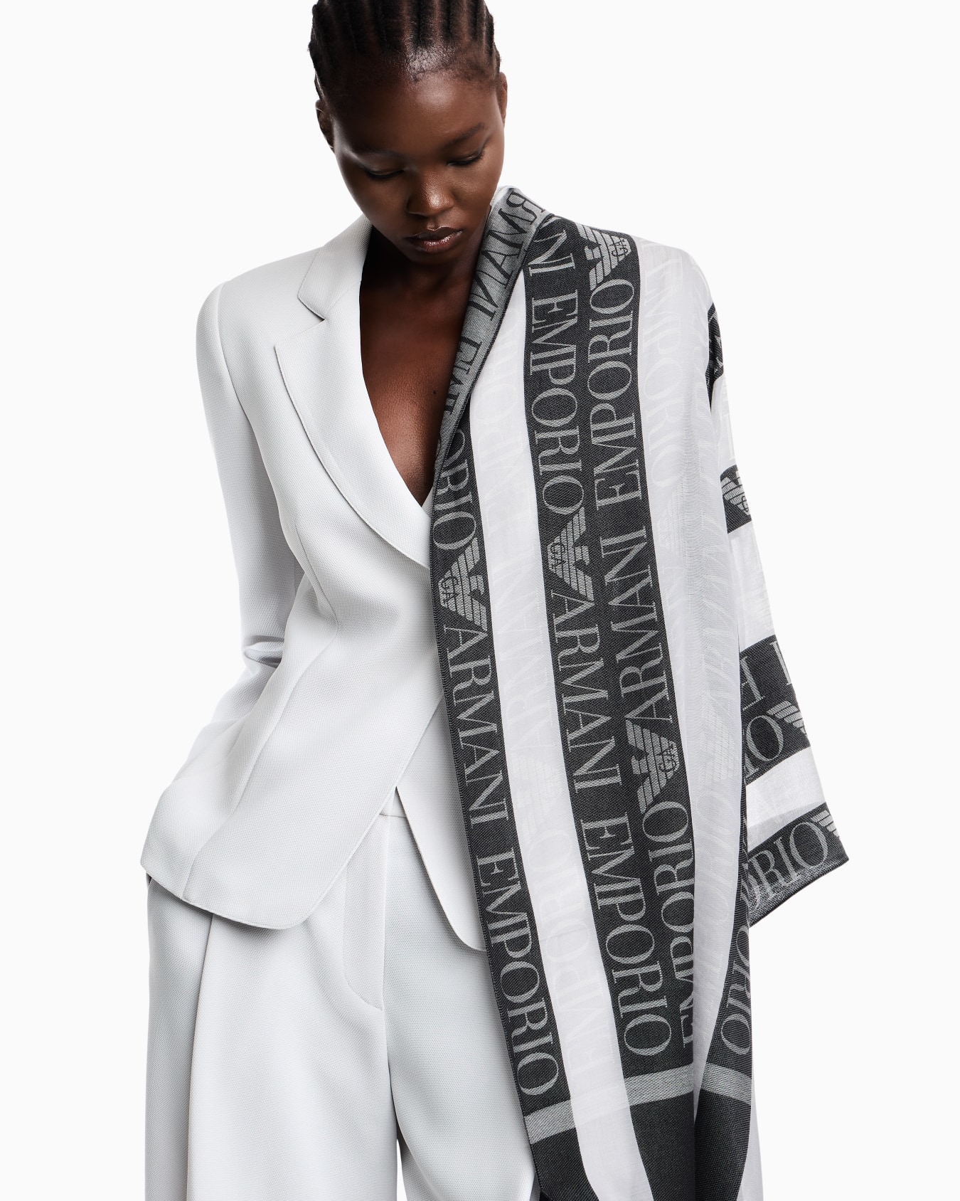 Stole in striped jacquard cotton with logo pattern Slide 2