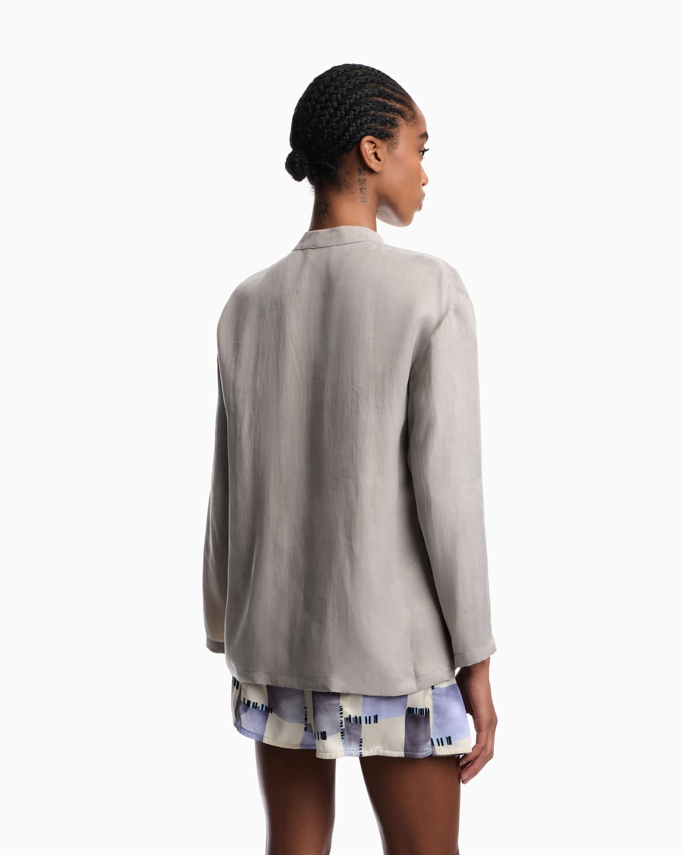 グルカラーシャツ フルイドリヨセル ウォッシュ加工 スライドする 3