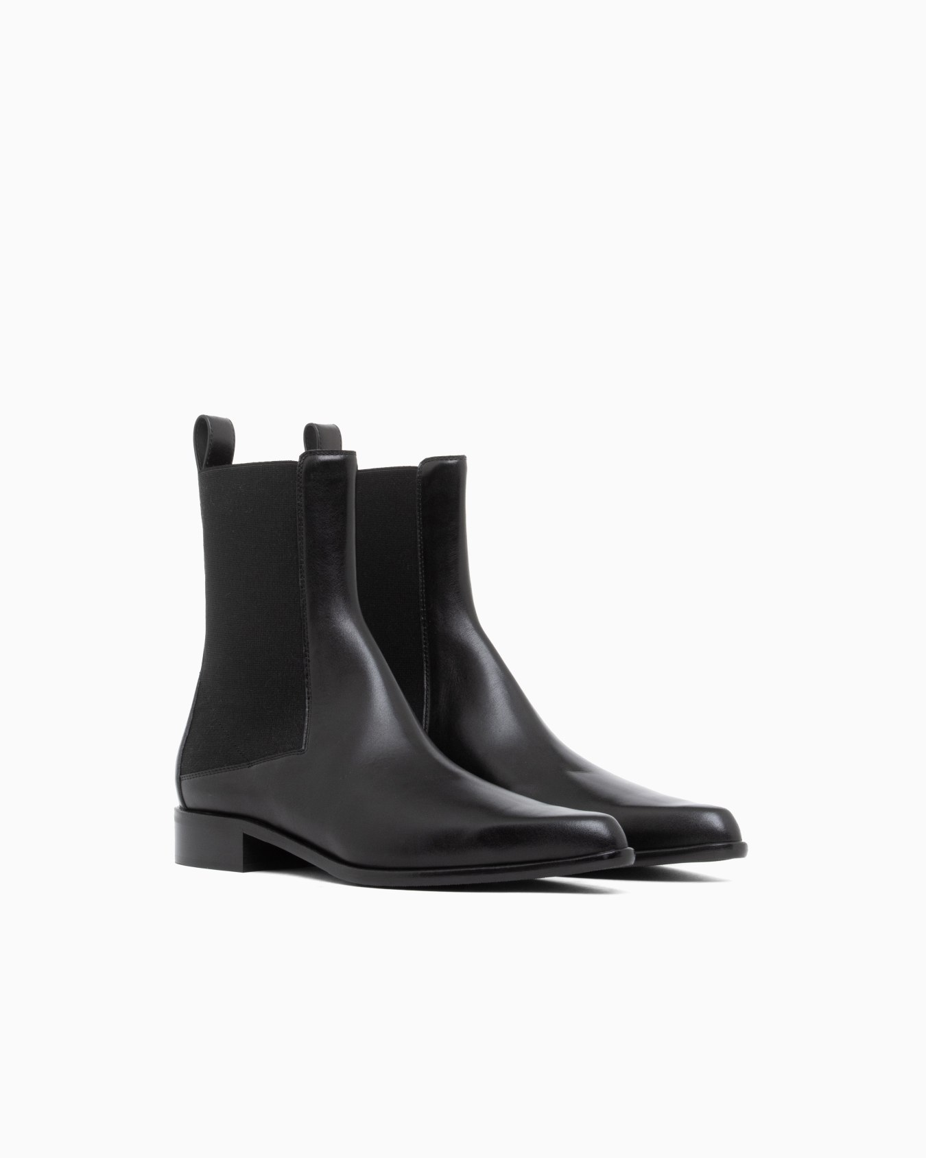 Smooth leather Chelsea boots with a low stacked heel Slide 1