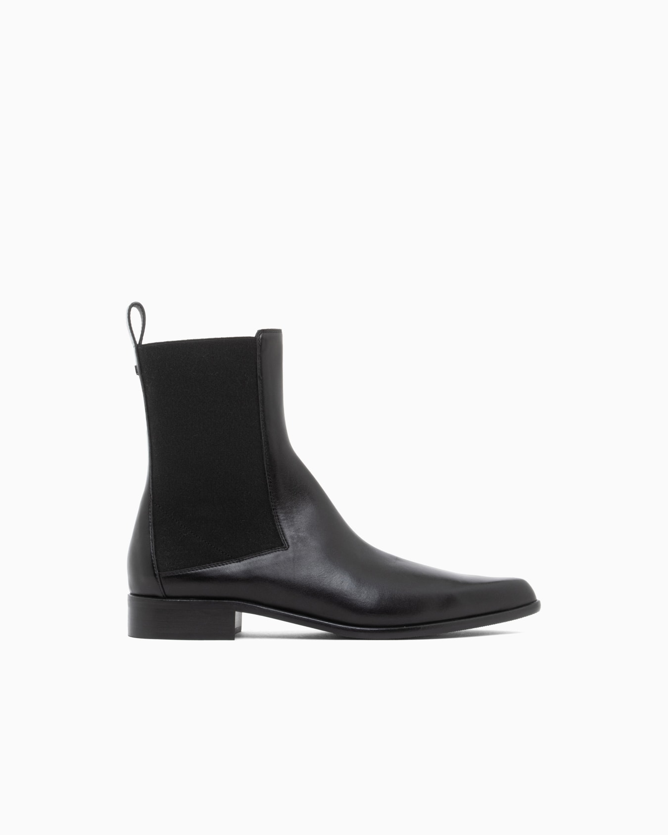 Smooth leather Chelsea boots with a low stacked heel Slide 0
