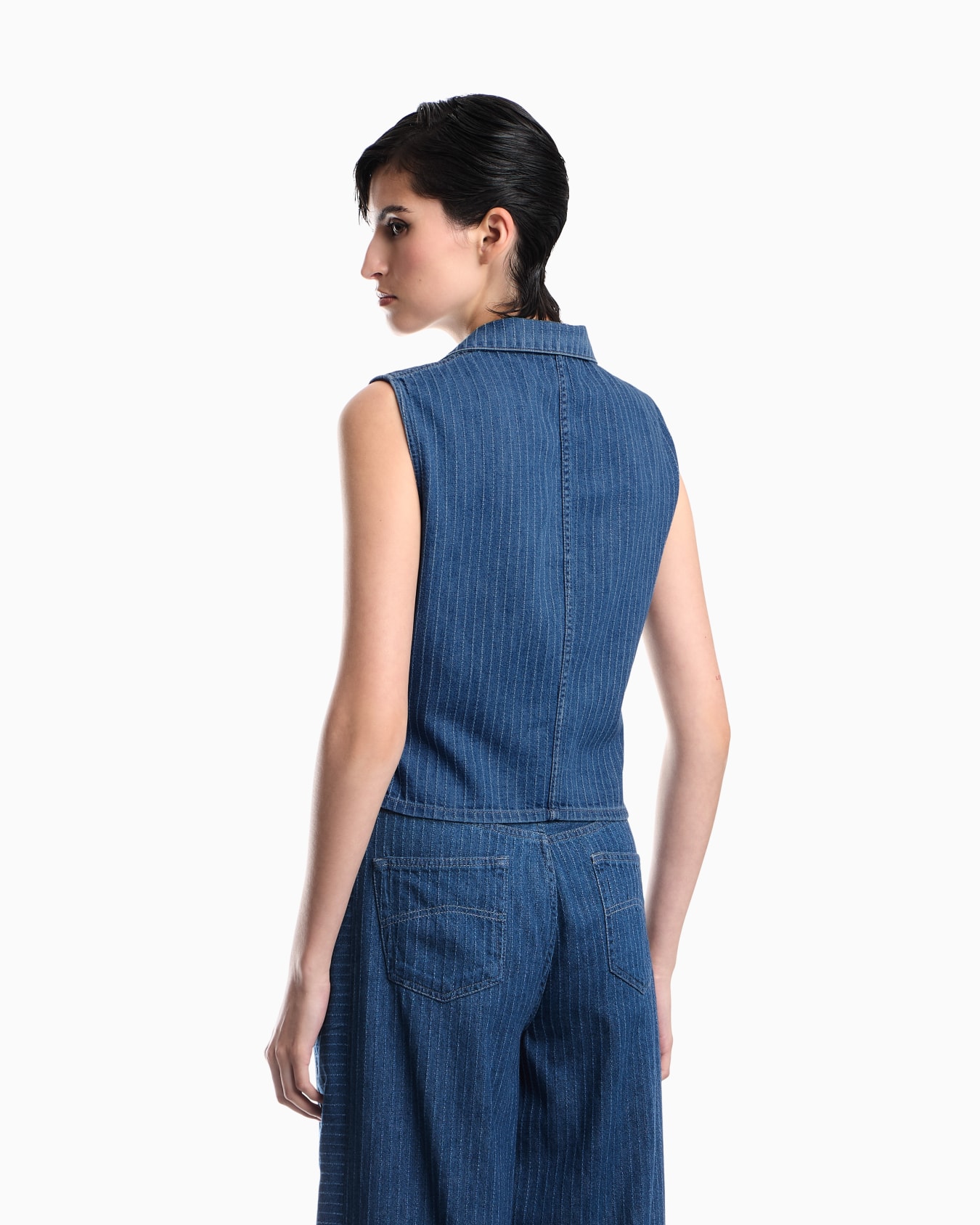 Pinstriped denim wrap waistcoat with lapels and a side tie Slide 5