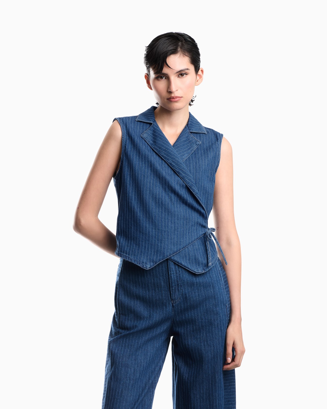 Pinstriped denim wrap waistcoat with lapels and a side tie Slide 3