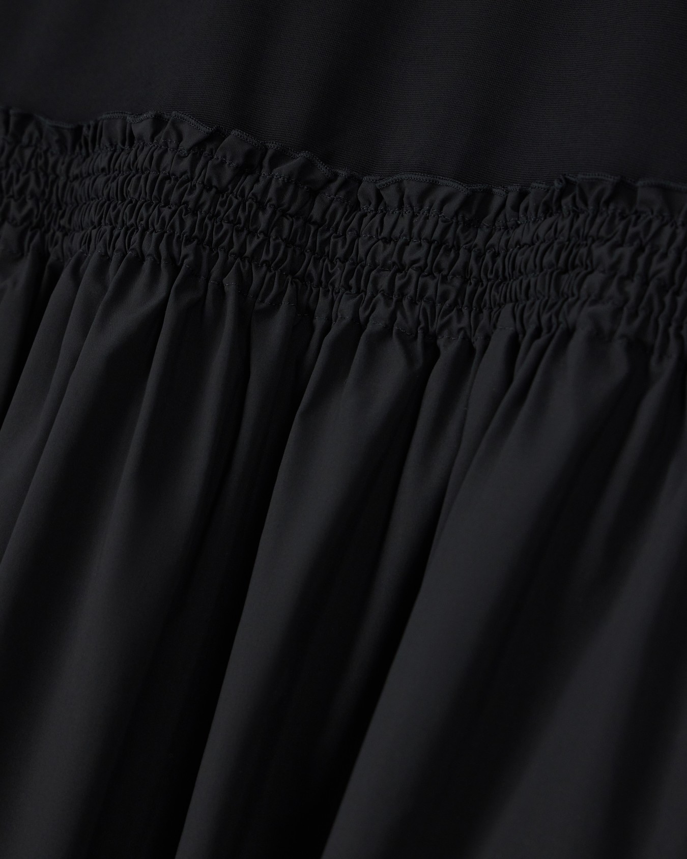 Sleeveless maxi dress in viscose with elasticized waist Slide 3