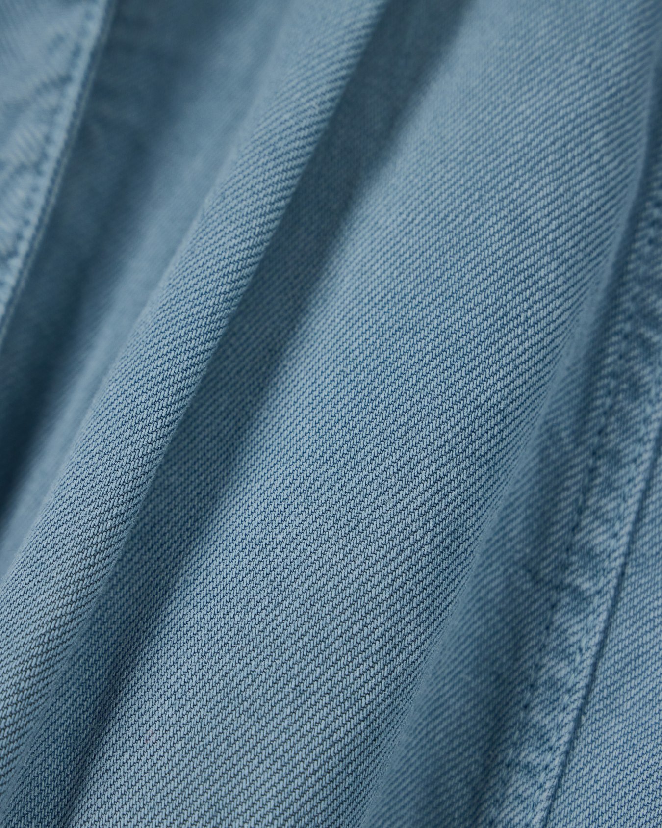 Garment-dyed linen and Lyocell five-pocket trousers Slide 2
