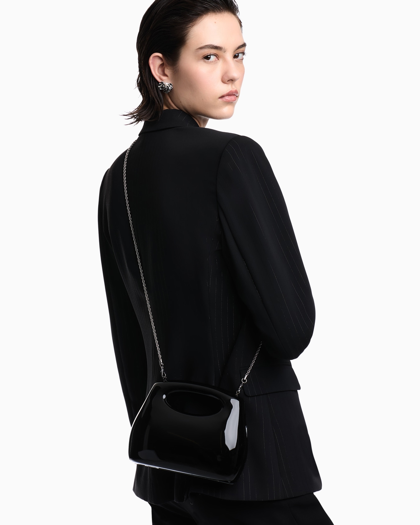 Clutch a tracolla in pvc lucido Slide 5