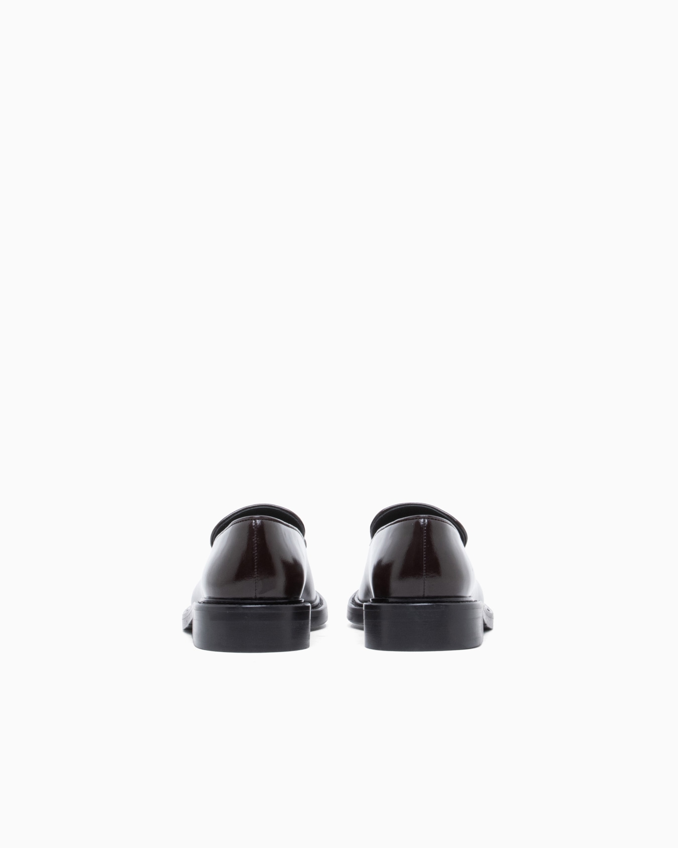 Loafer aus glänzendem Leder mit Quasten und robuster Sohle Folie 3