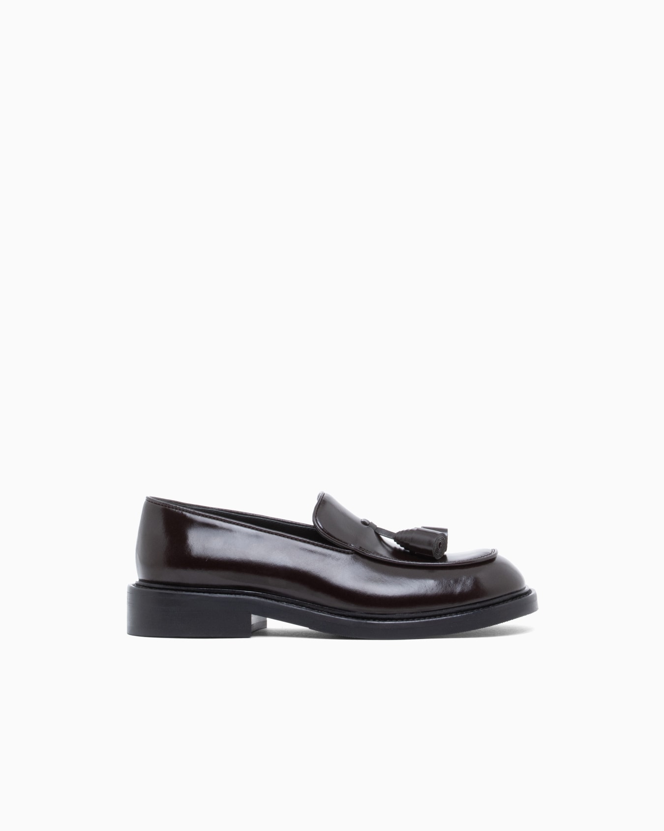 Loafer aus glänzendem Leder mit Quasten und robuster Sohle Folie 0