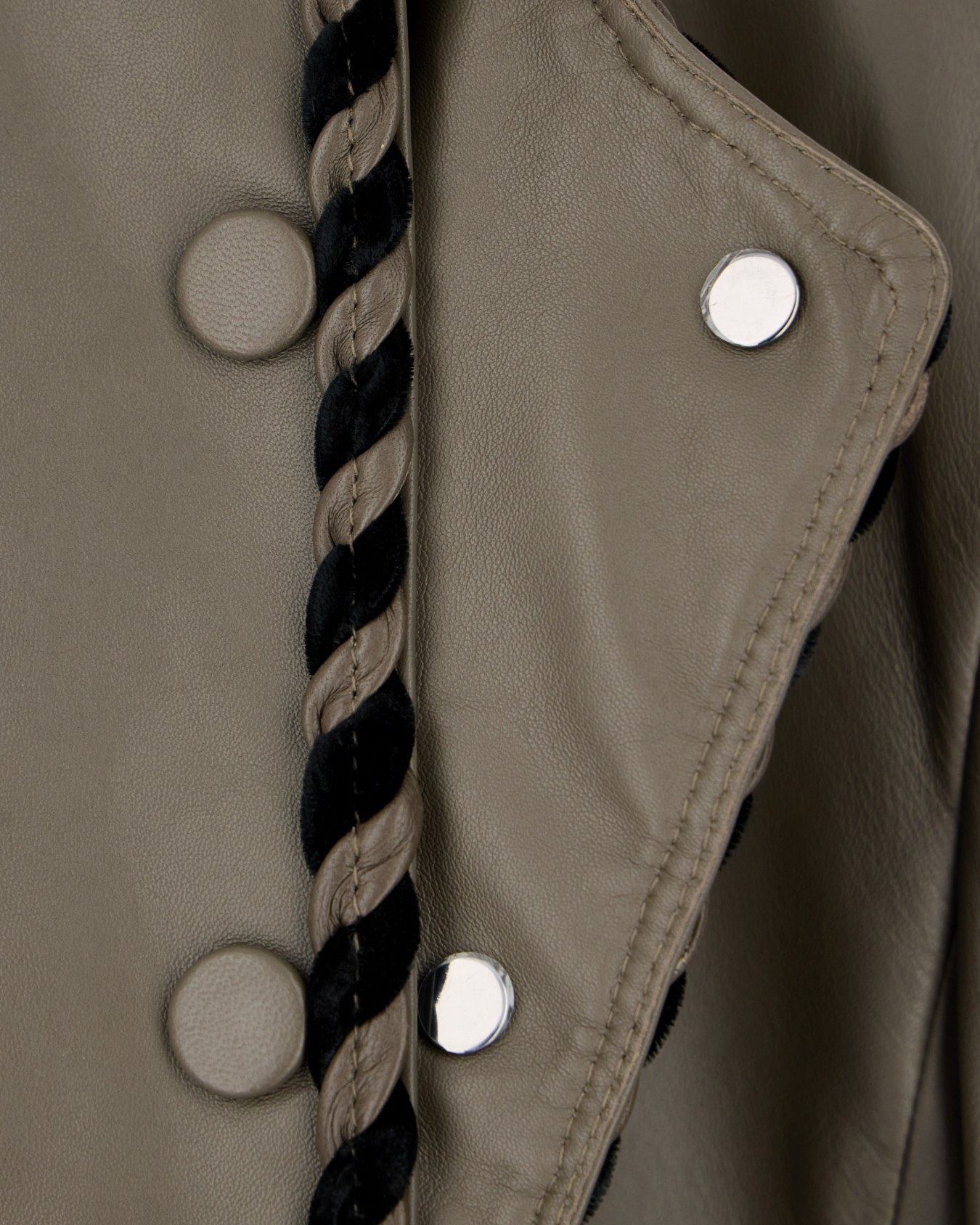 Cropped leather jacket with braided trim and button closure Slide 3