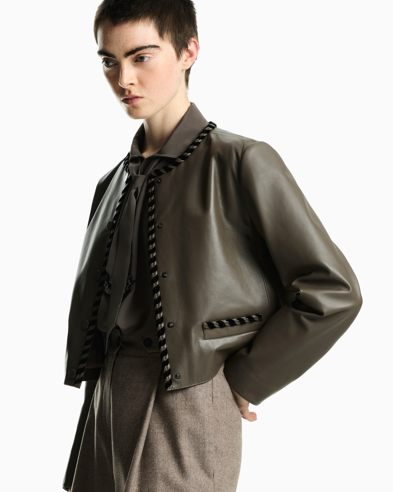 Cropped leather jacket with braided trim and button closure Slide 2