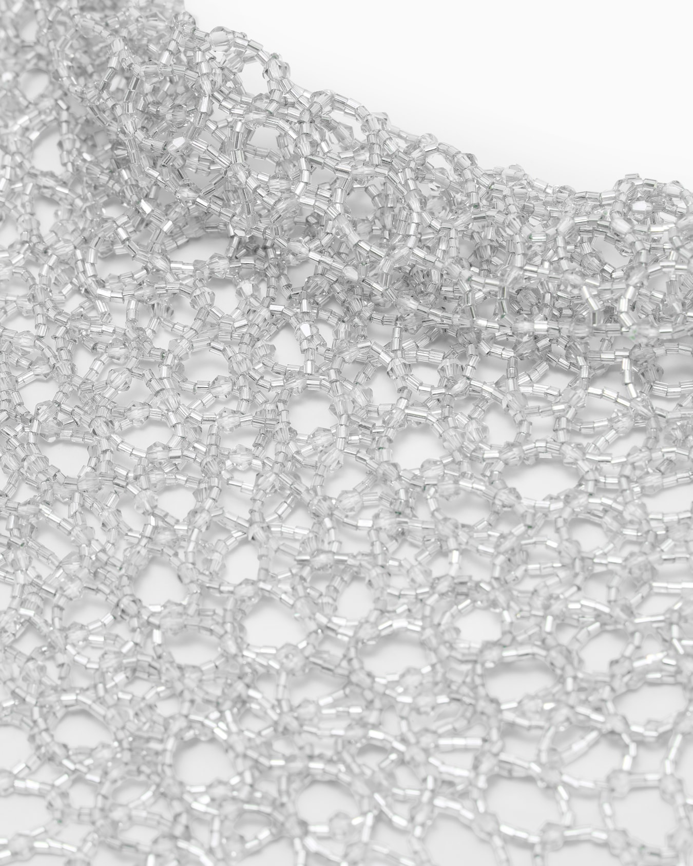 Choker necklace with cross-link structure Slide 1