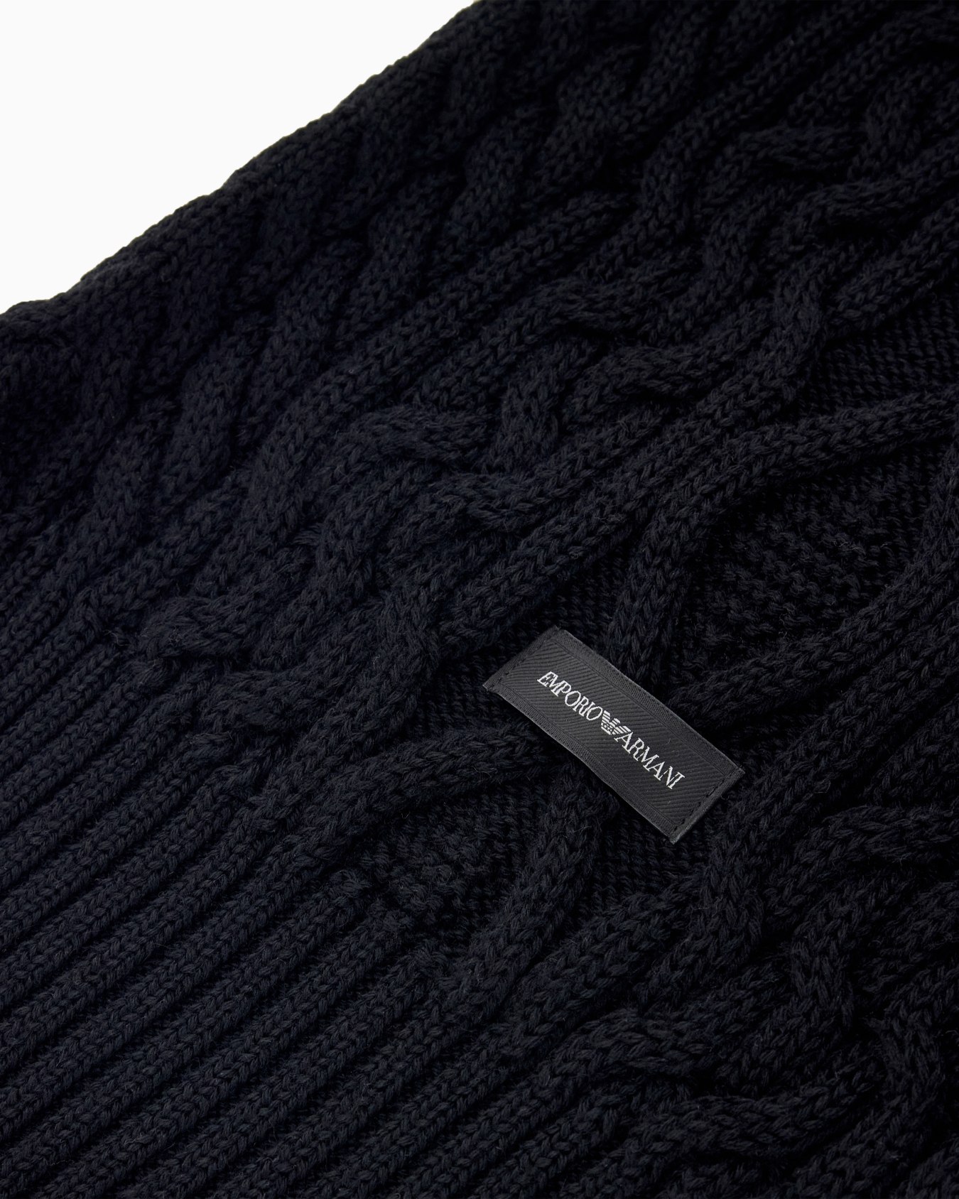 Virgin wool scarf with cable knit and ribbed edges Slide 1