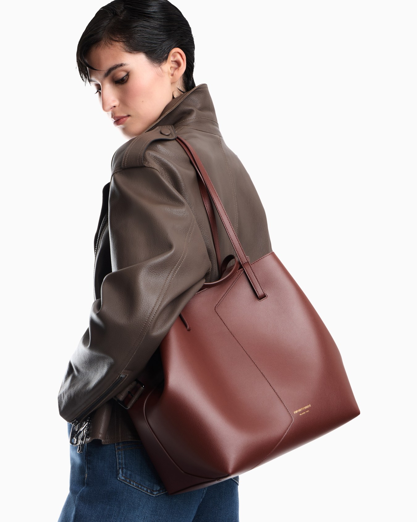Emporio Armani 1981 leather shopper bag Slide 8