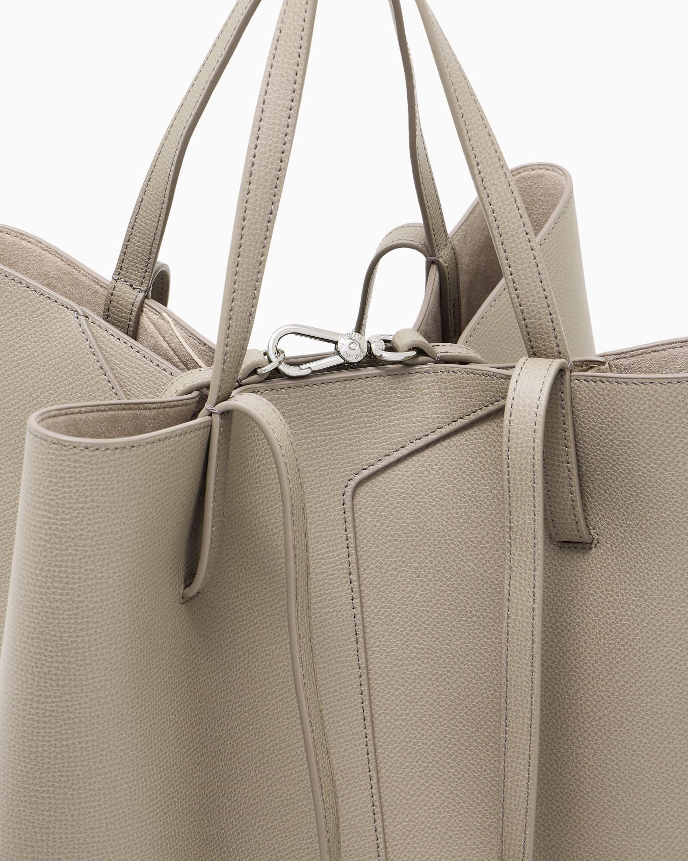 Emporio Armani 1981 leather shopper bag Slide 6