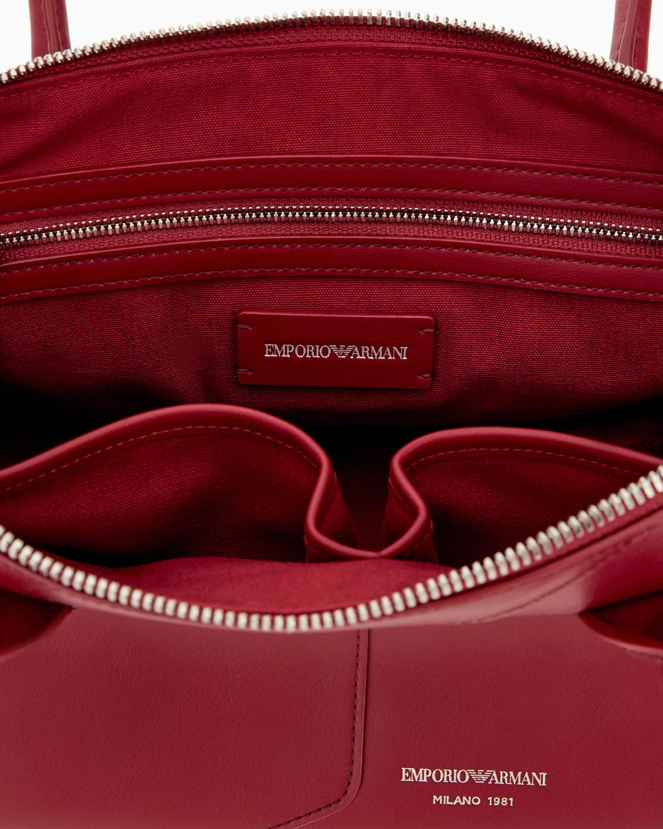 Handbag in smooth leather with top handles and a zip closure Slide 3
