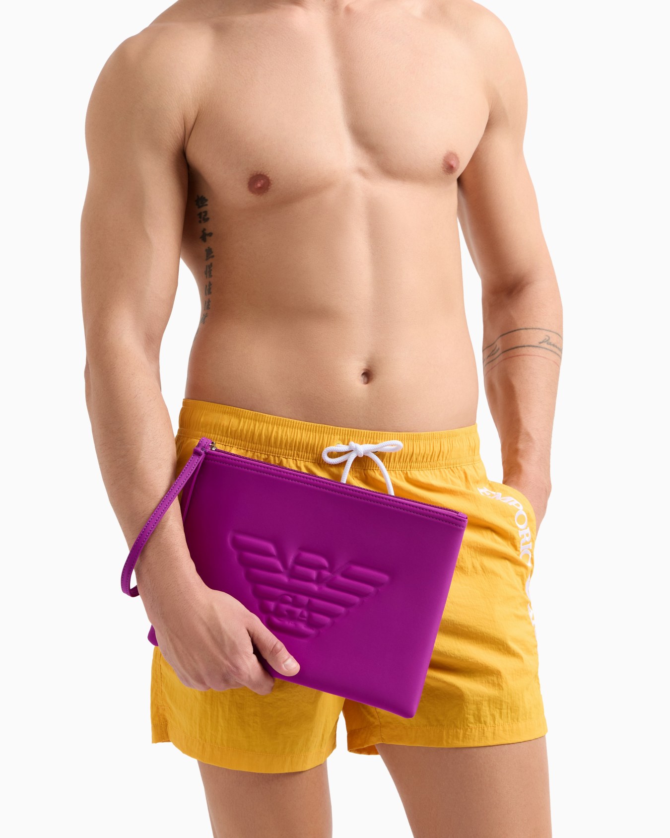 Essential beachwear pouch with oversized eagle Slide 6