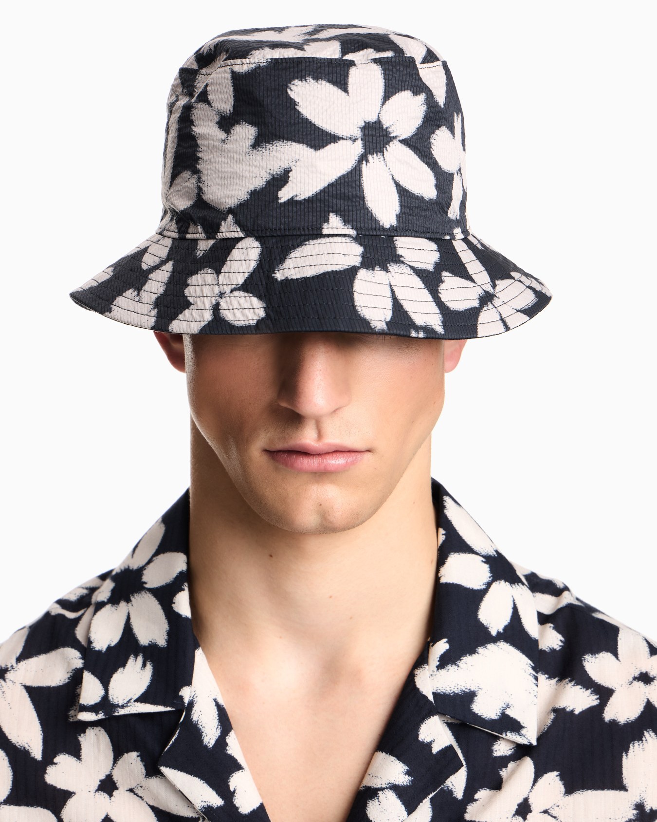 플라워 이글 패턴 리버서블 클로슈 모자 슬라이드 3