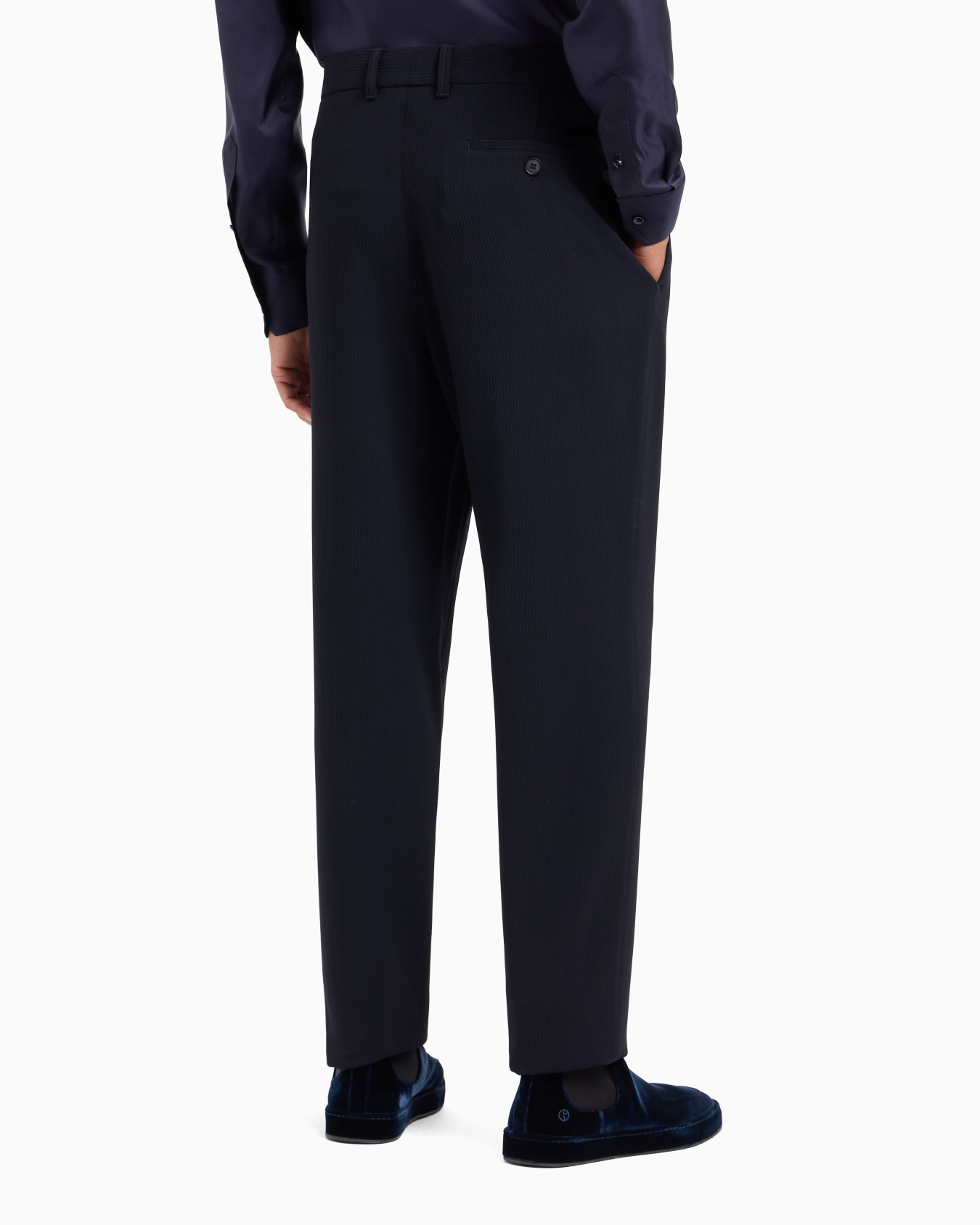 Single-pleat virgin wool trousers Slide 2