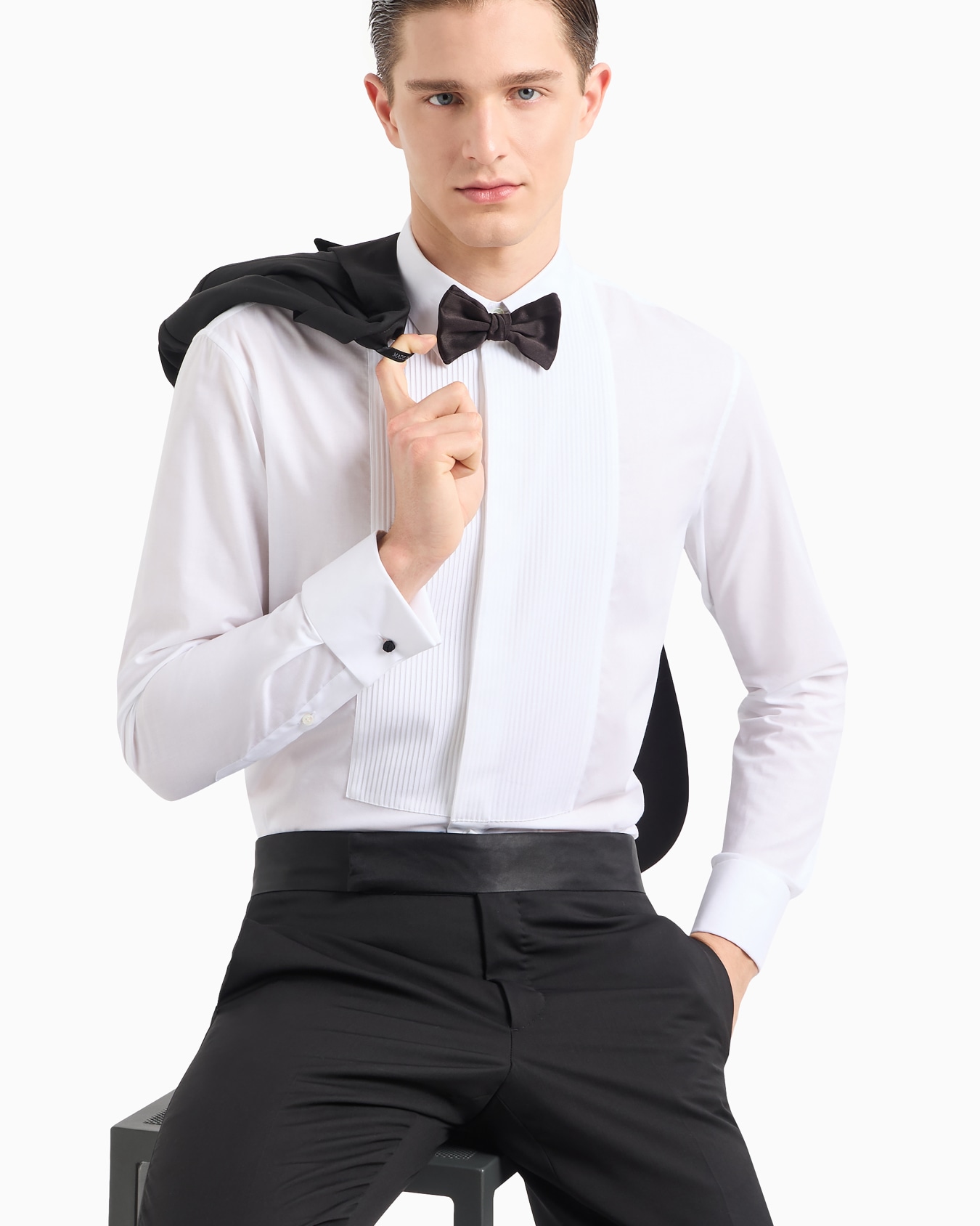 Single-breasted Soft line tuxedo in virgin wool Slide 4