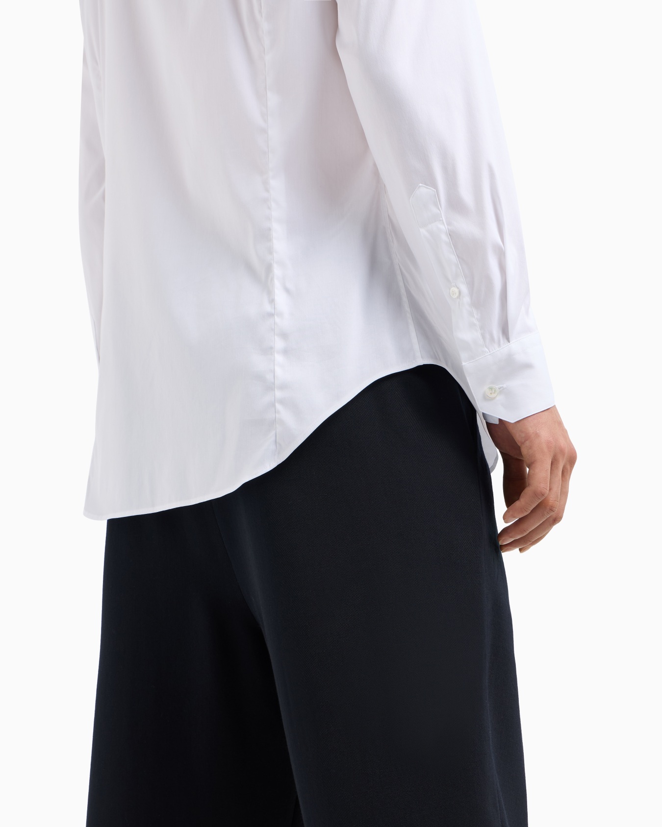 Slim-fit shirt in cotton poplin Slide 6