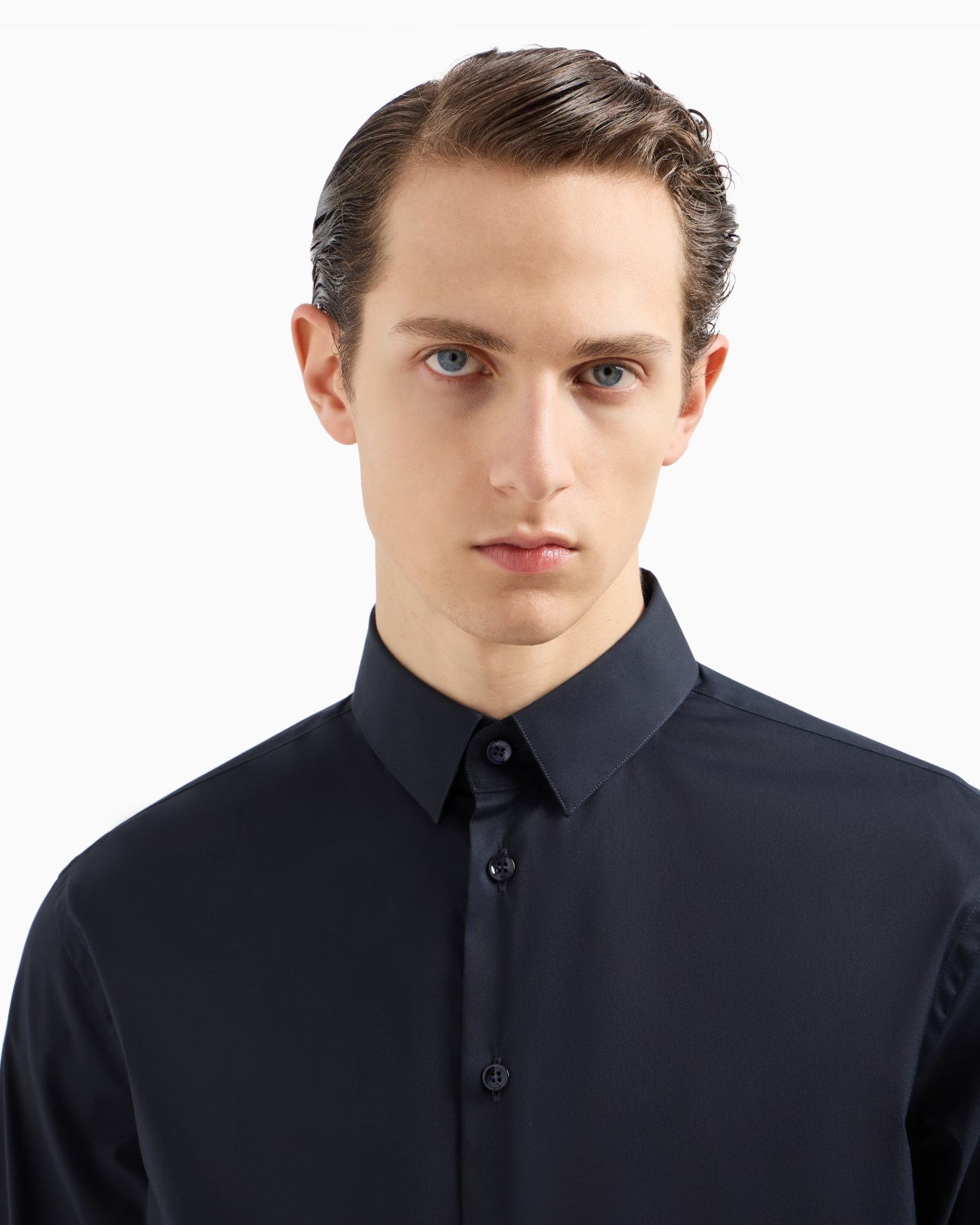 Slim-fit shirt in cotton poplin Slide 4