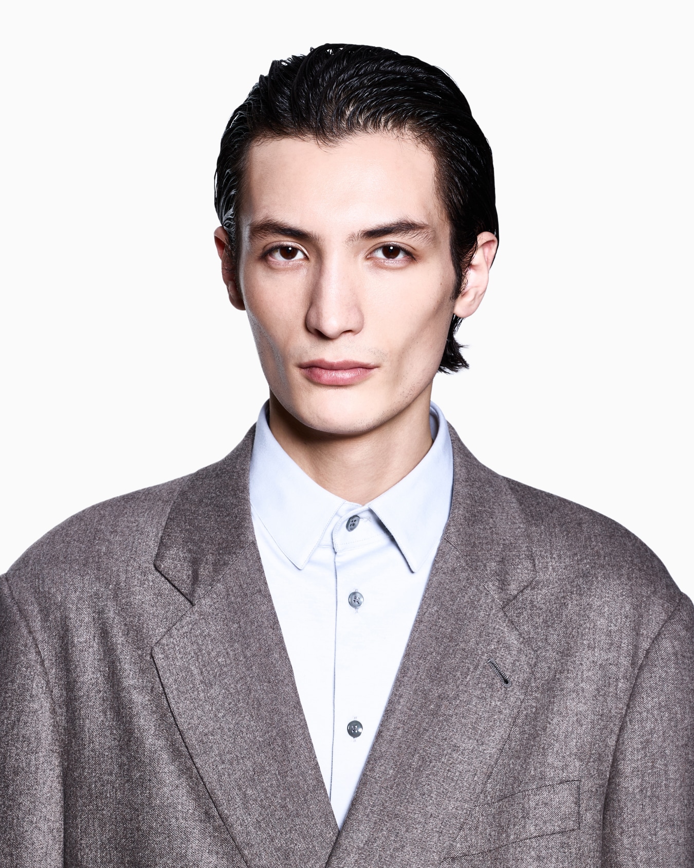 Classic Stretch Button-Down Slide 4