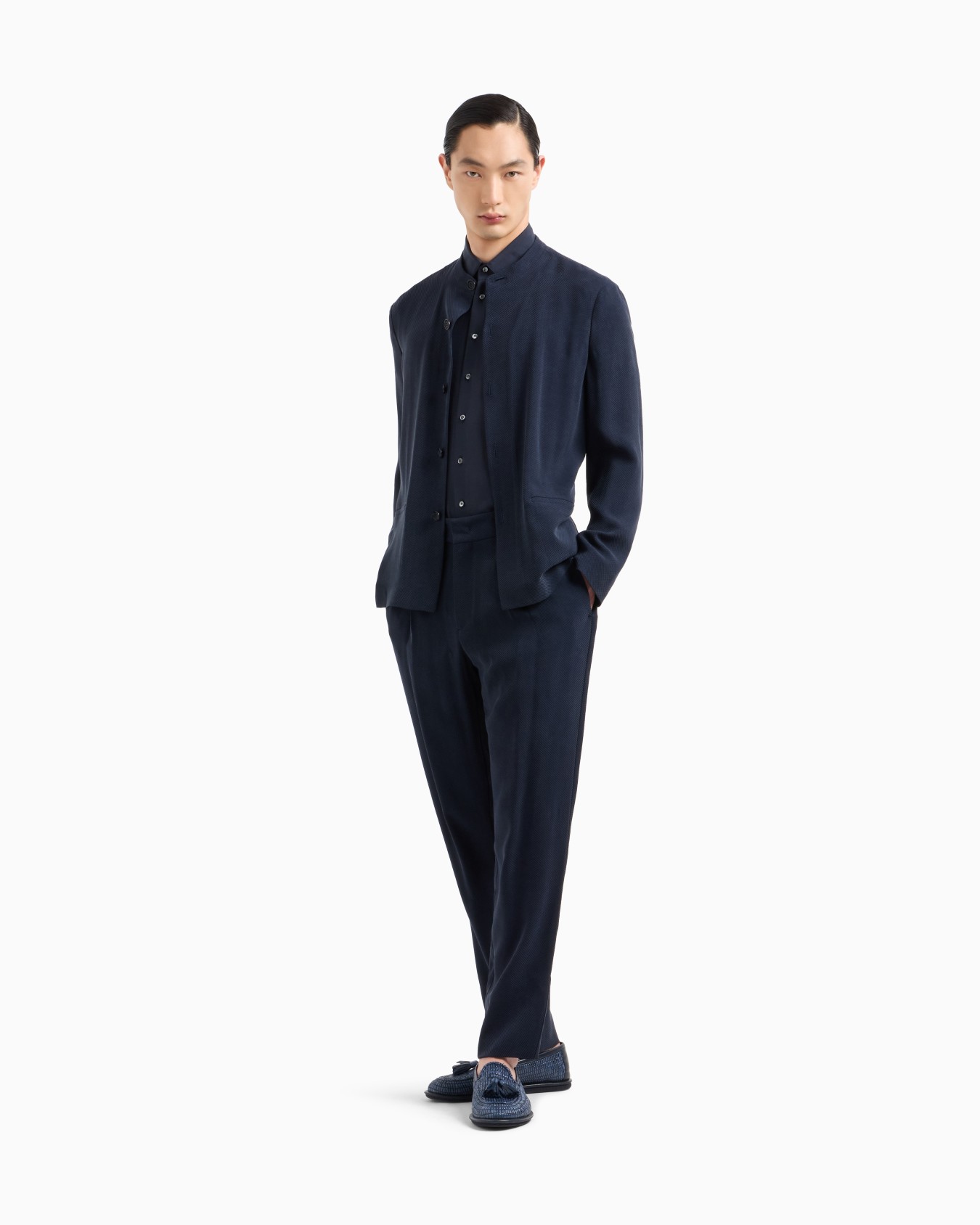 Regular-fit washed silk shirt Slide 1