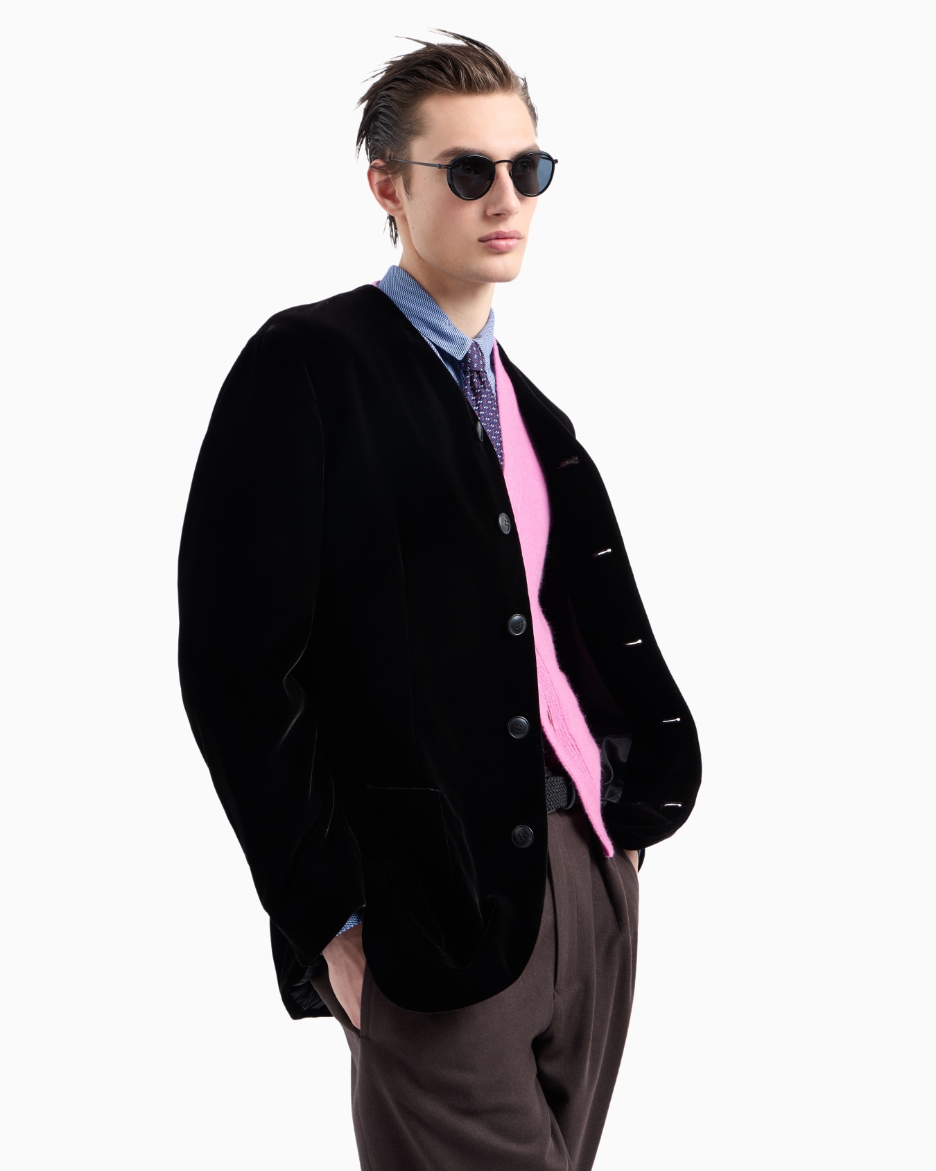 Single-pleat lightweight wool cloth trousers Slide 7